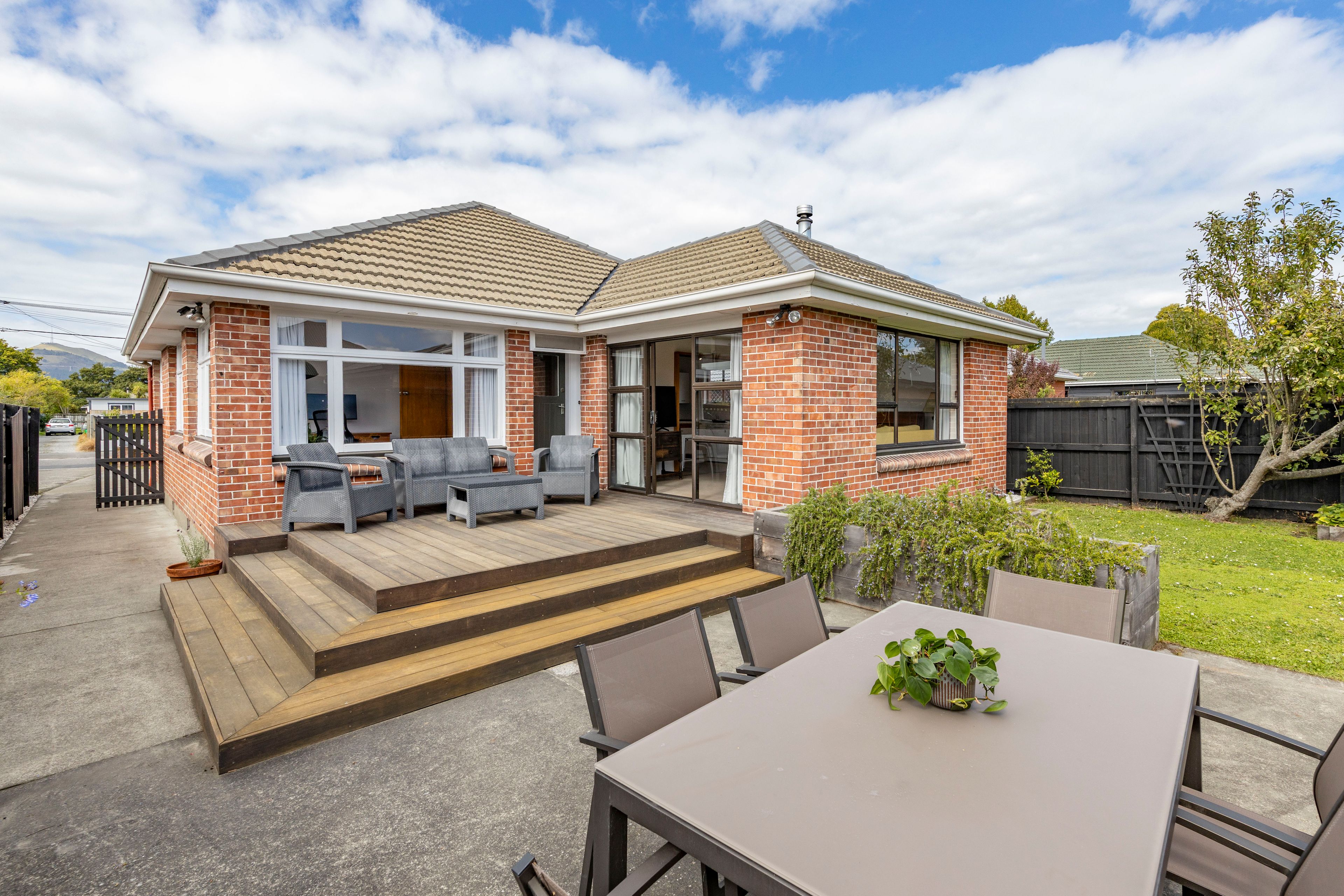1/24 Dalkeith Street, Hoon Hay, Christchurch City 8025 - Sold House ...