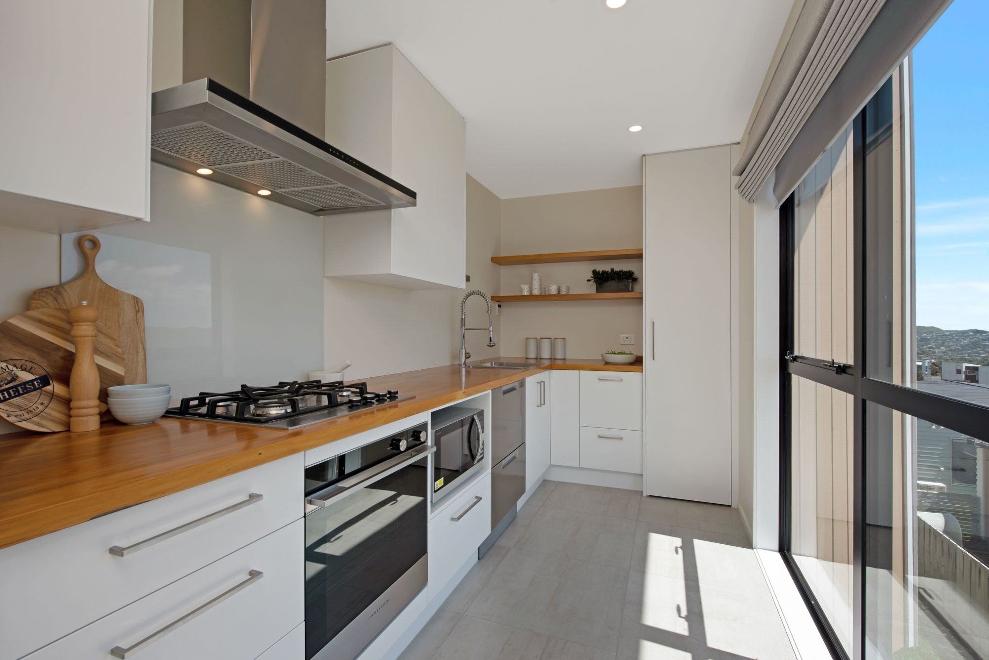 34 Red Beech Avenue, Woodridge, Wellington City