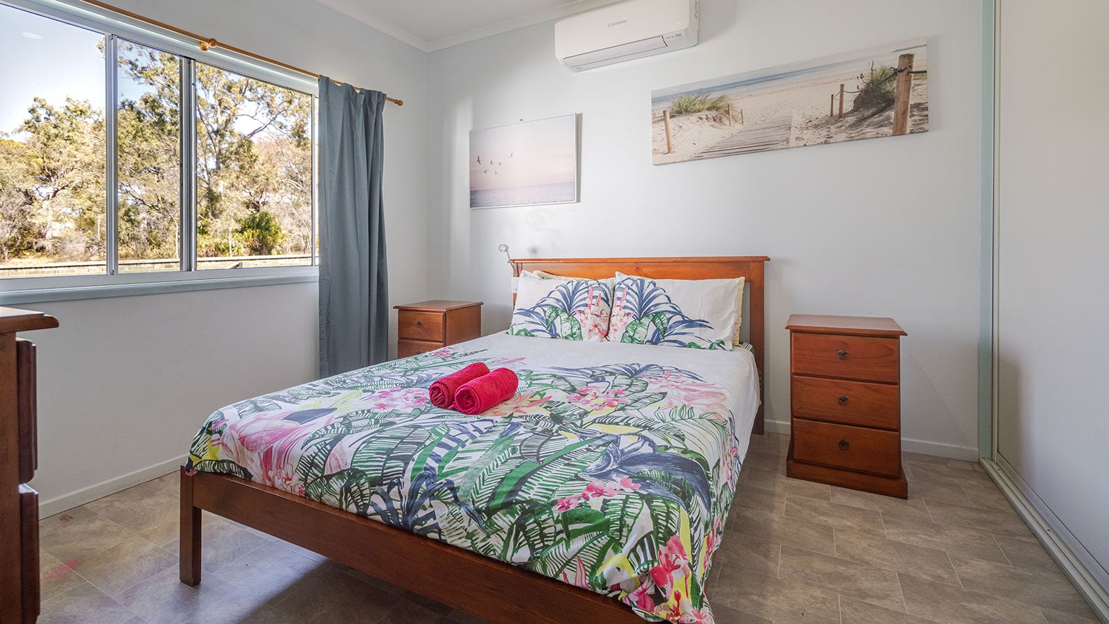19 Captain Cook Drive — photo 16 of 28