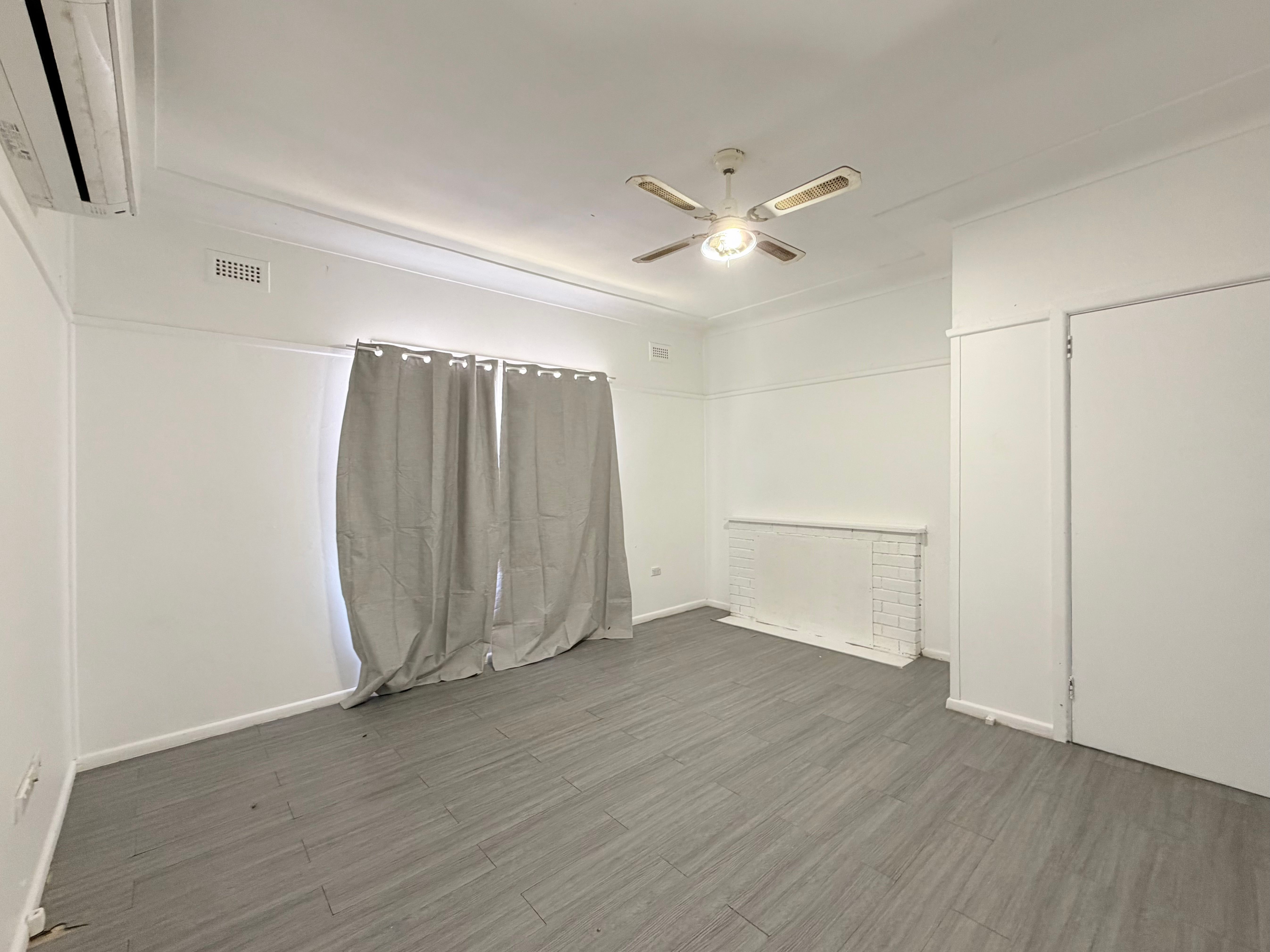 11 Caswell Street, Peak Hill, NSW 2869