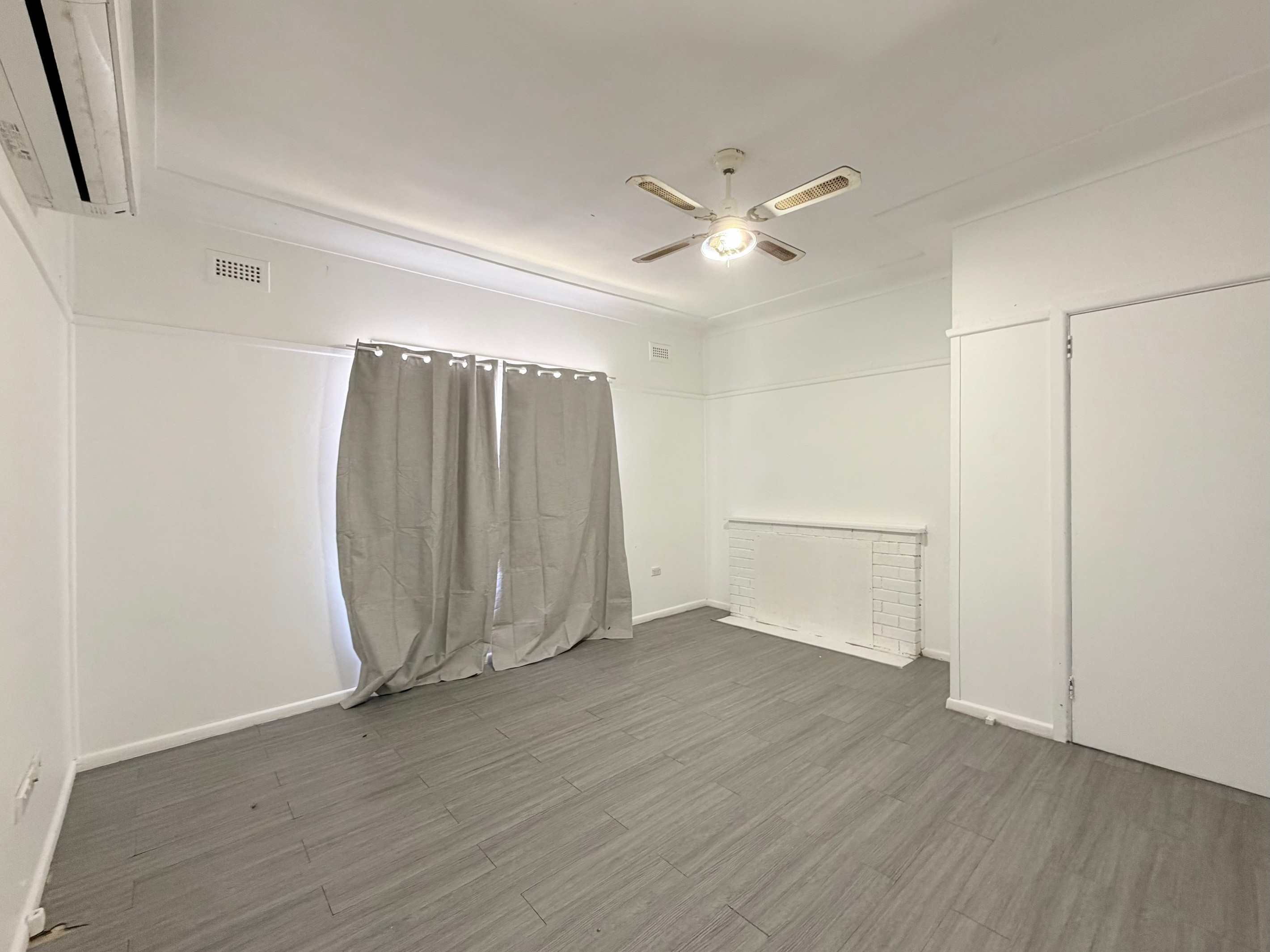 11 Caswell Street, Peak Hill, NSW 2869