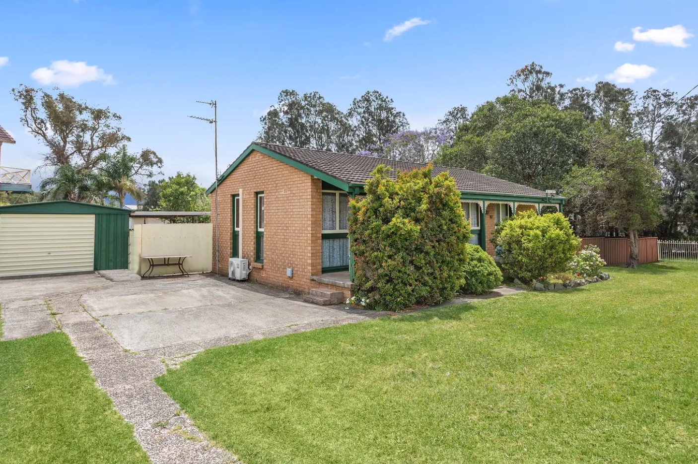 96 Lakeside Drive, Koonawarra, NSW 2530