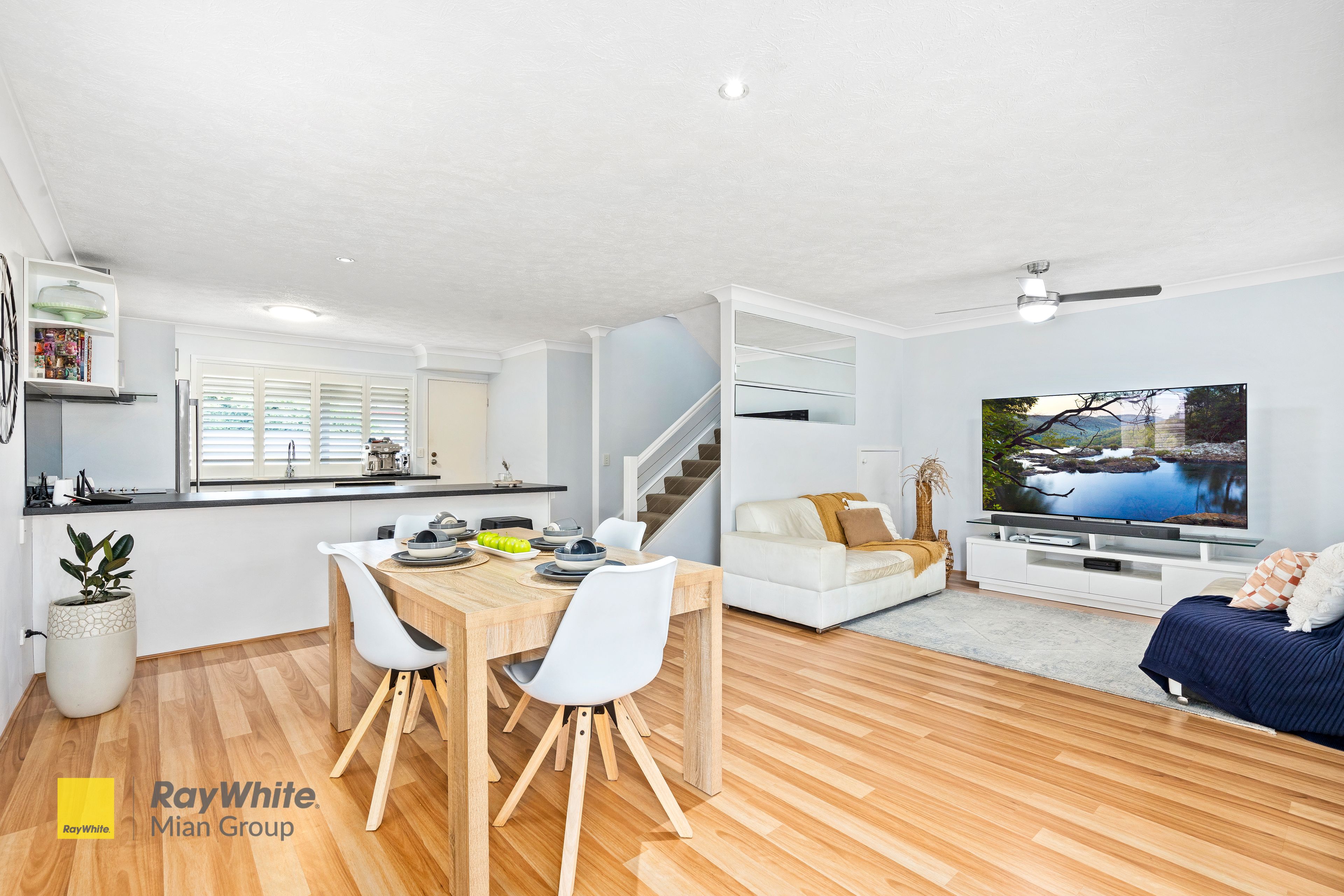 34/469 Pine Ridge Road, Runaway Bay, QLD 4216