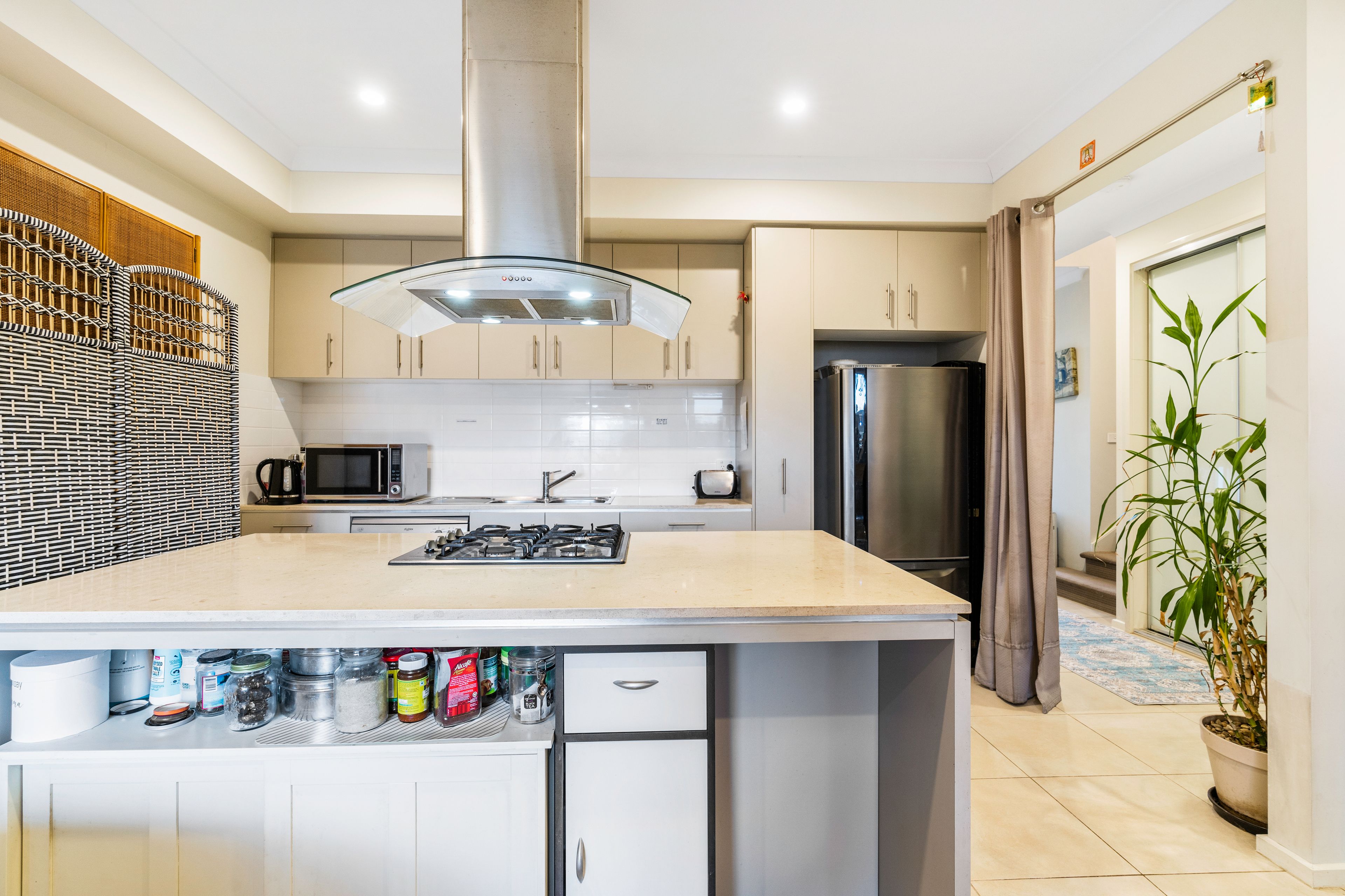 129 Liz Kernohan Drive, Elderslie, NSW 2570