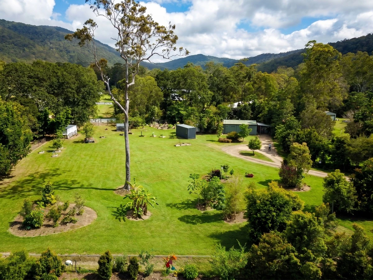 35 Carrington Road, Carrington, QLD 4883