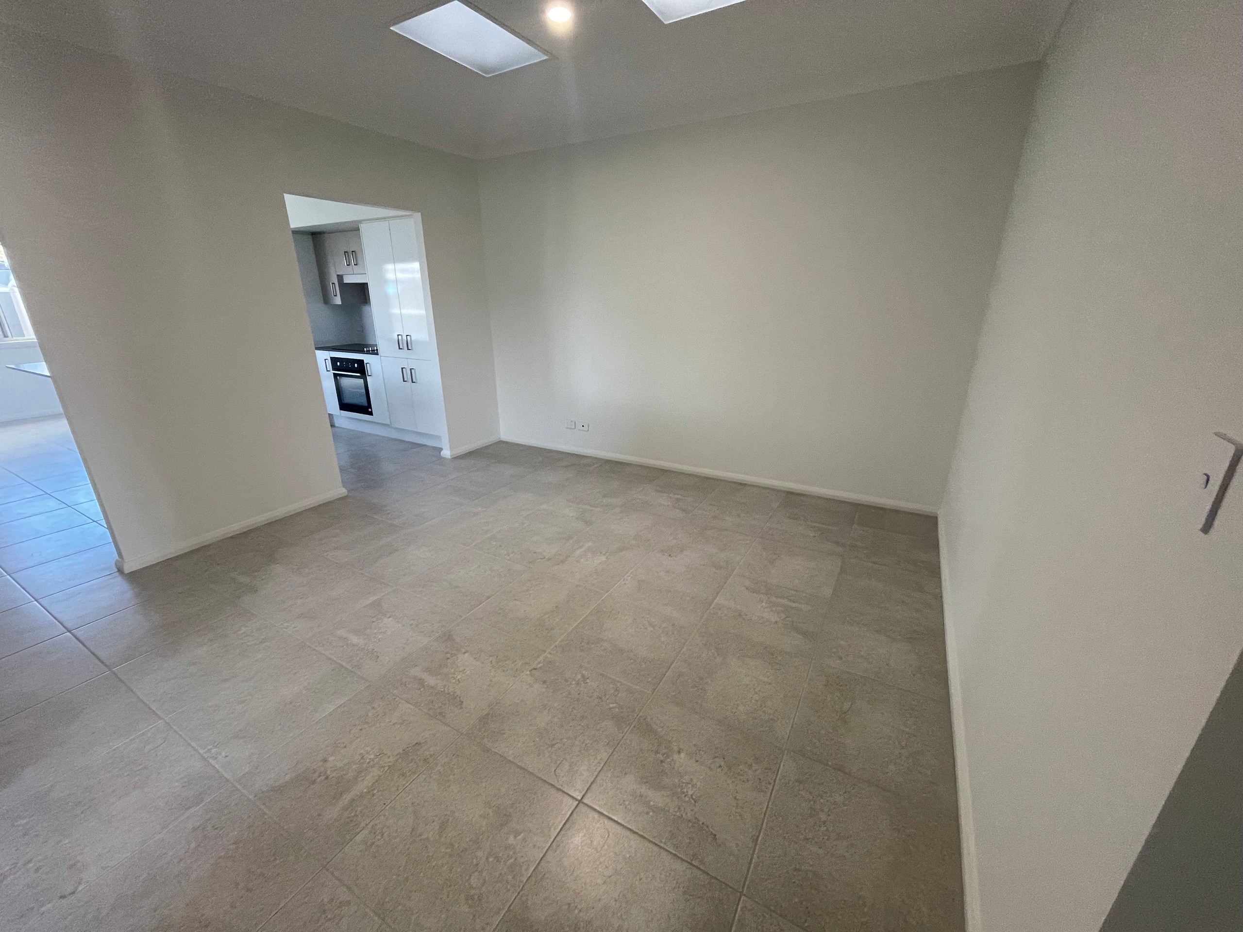 1/33 Bonneville Boulevard, Goulburn, NSW 2580