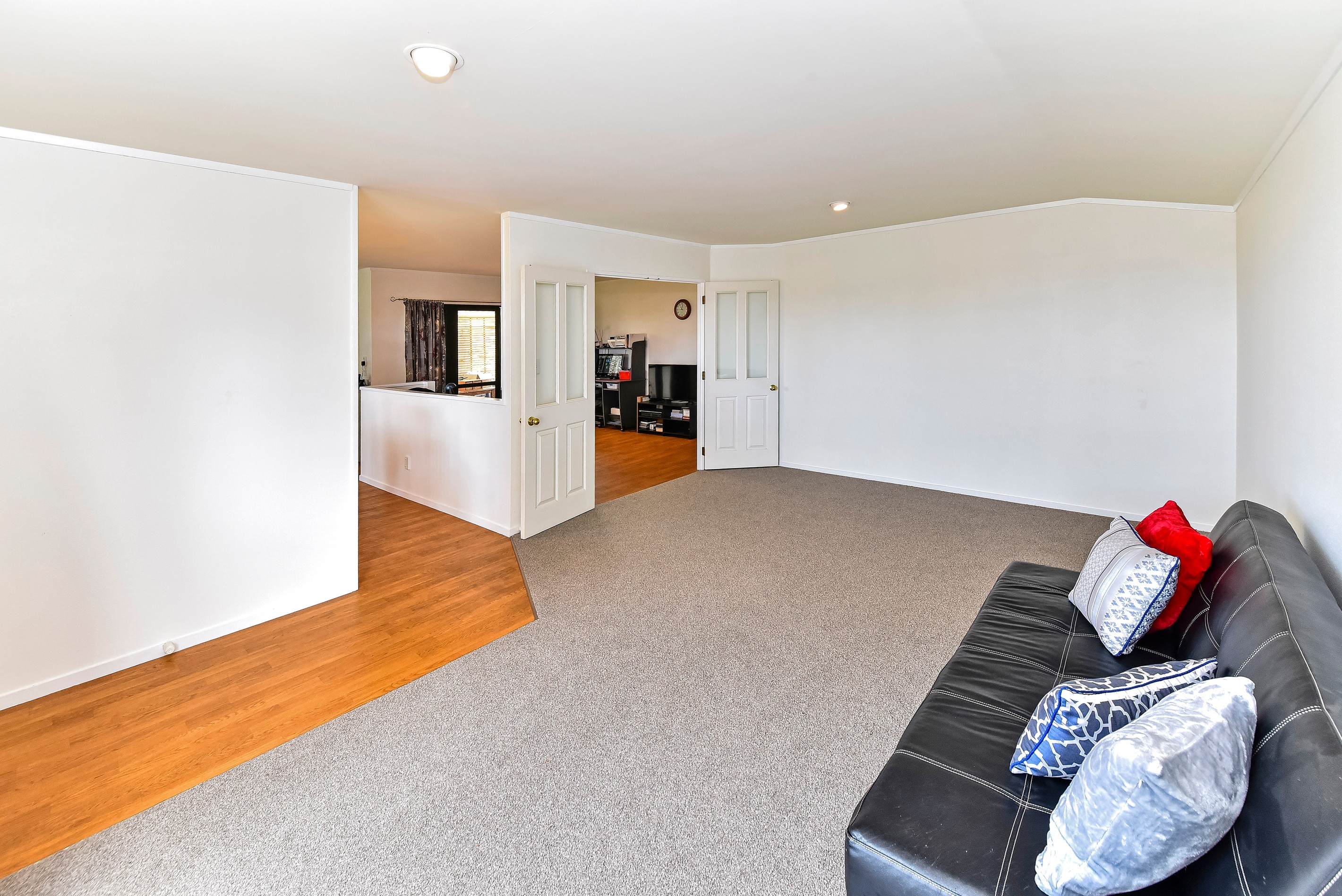 16 Skelton Avenue, Randwick Park, Manukau City