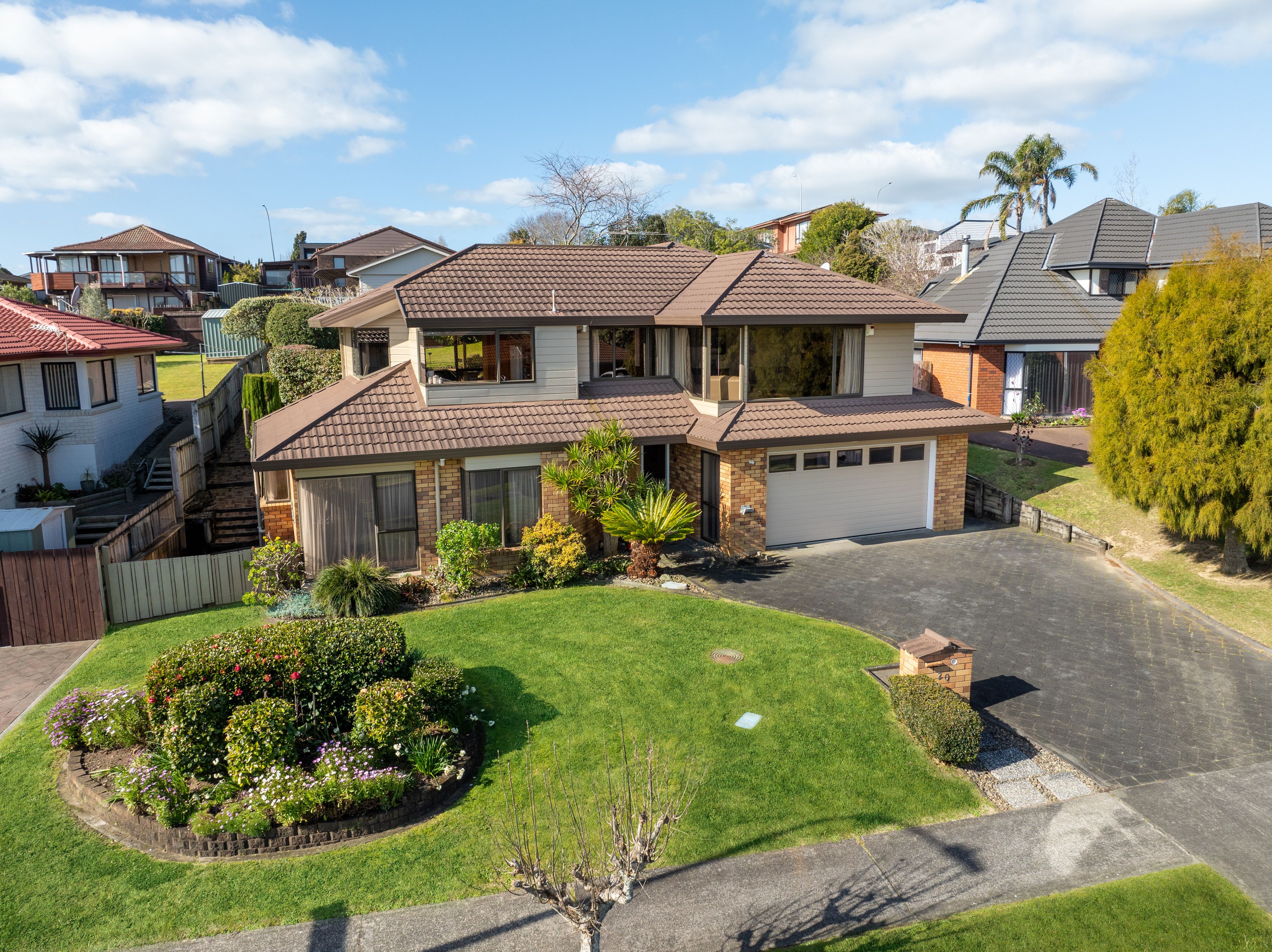 20 Currell Way, Somerville, Manukau City 2014 - Sold House - Ray White ...