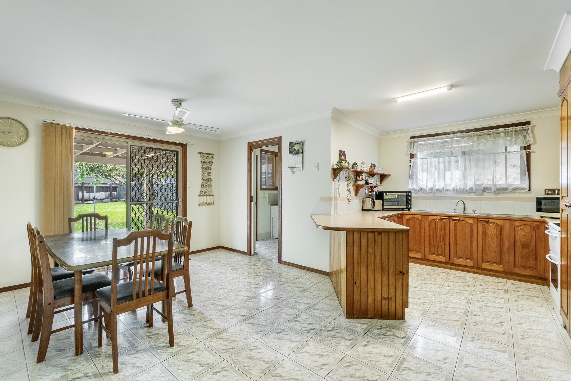 11 Sapphire Close — photo 6 of 16