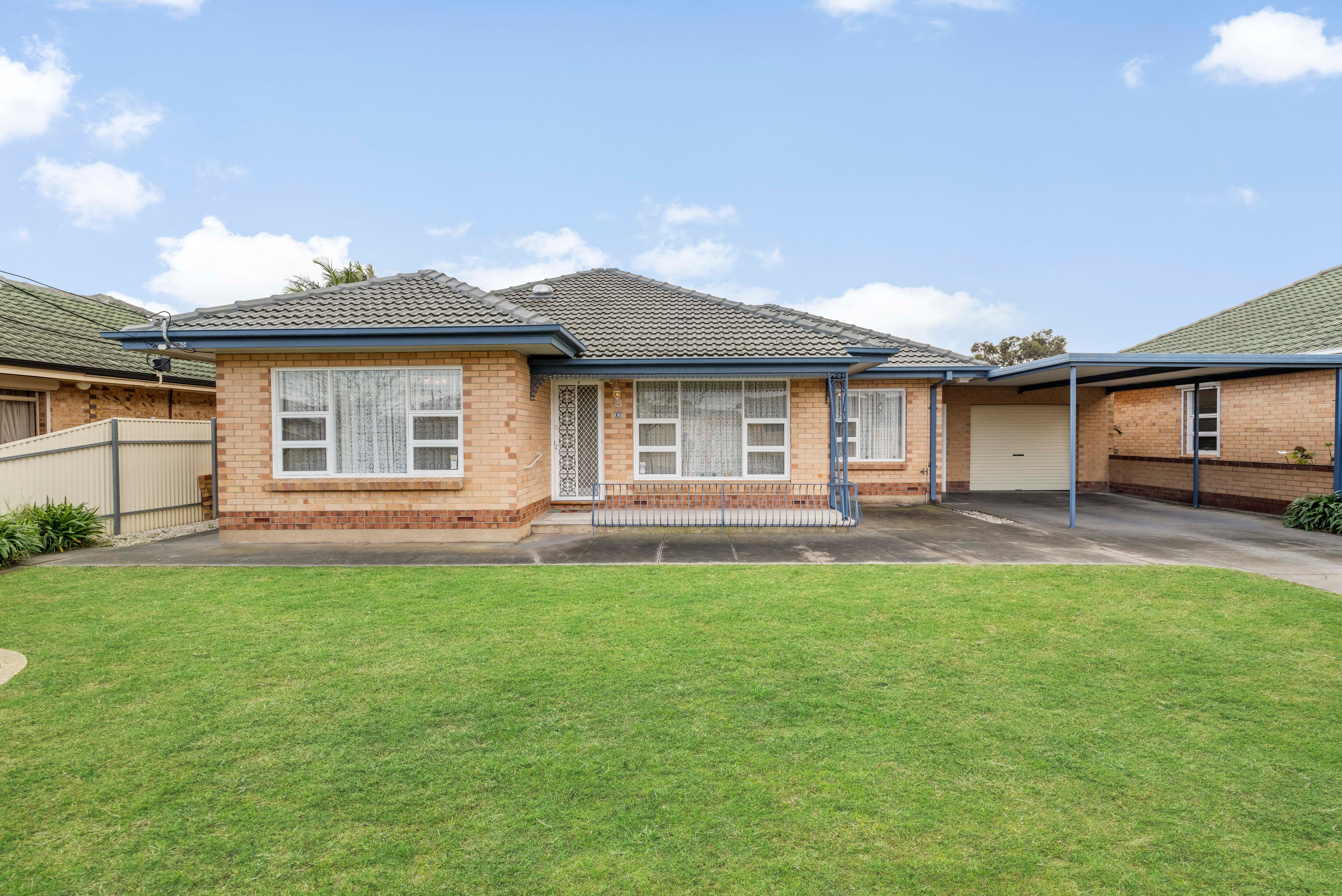 17 Dillon Avenue, Flinders Park, SA 5025