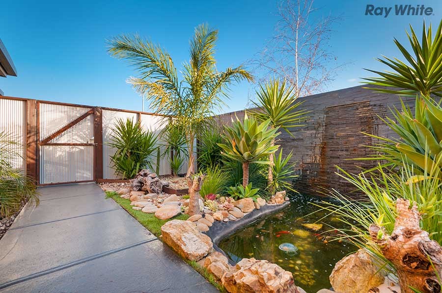 9B Joseph Drive, Hillside, VIC 3037