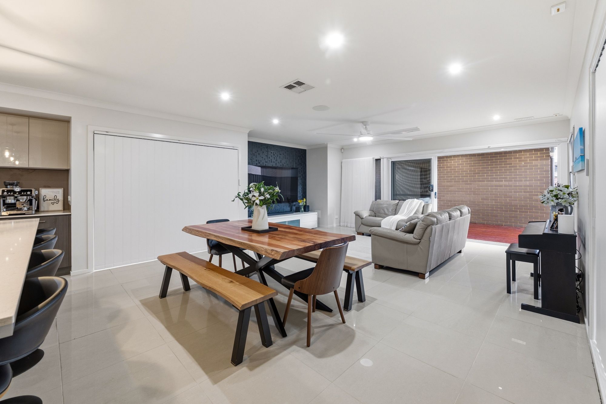 49 Lakeside Parade, Jordan Springs, NSW