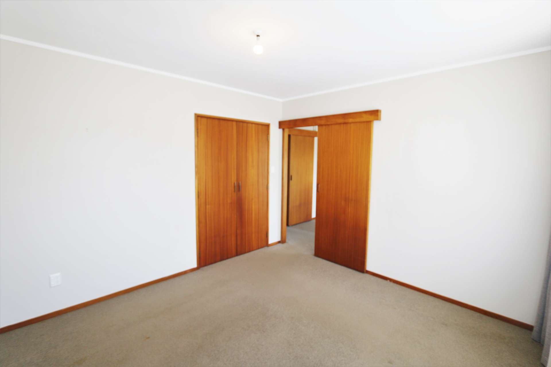 2/659 Mount Albert Road photo 6