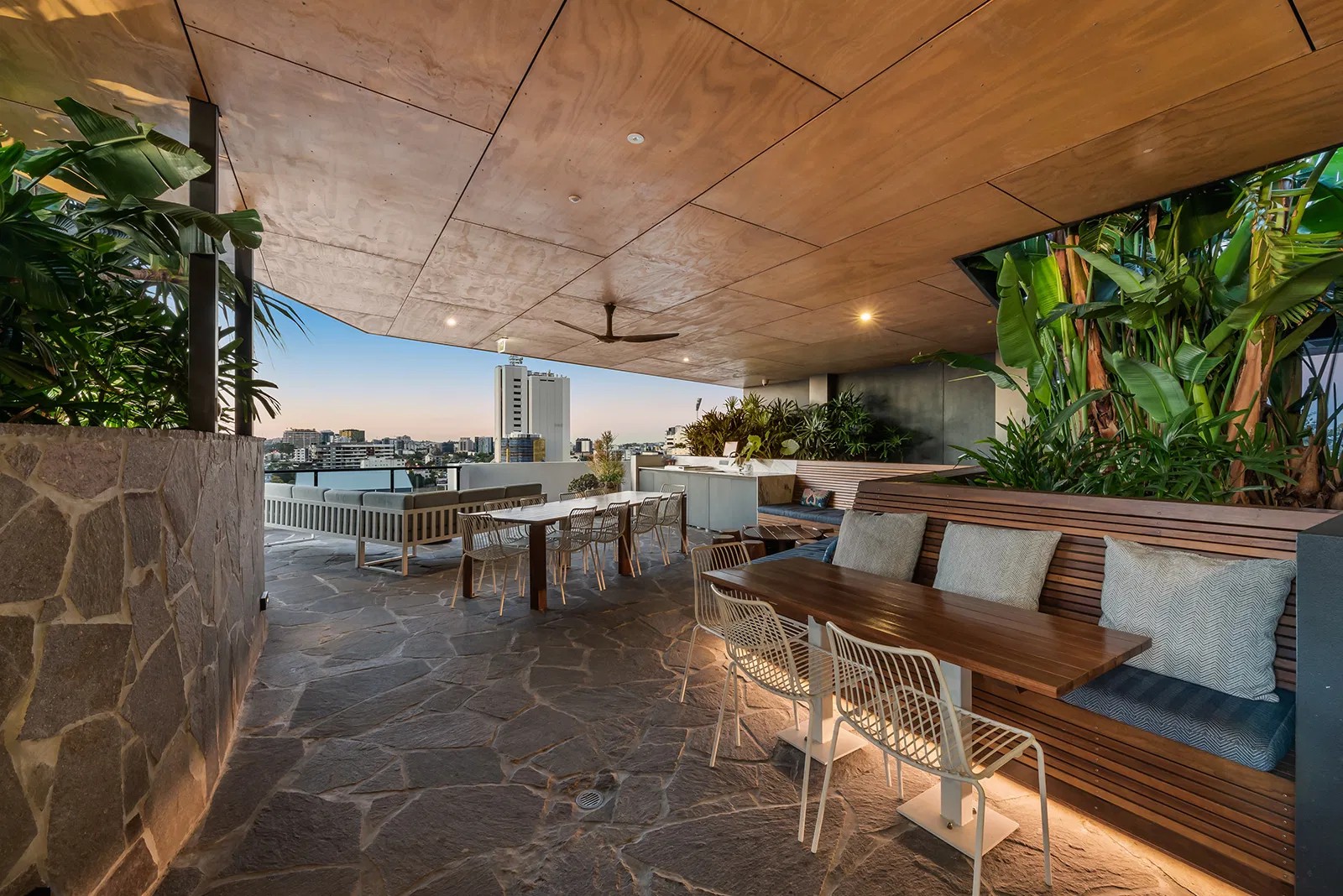 303/18 Hubert Street, Woolloongabba, QLD 4102