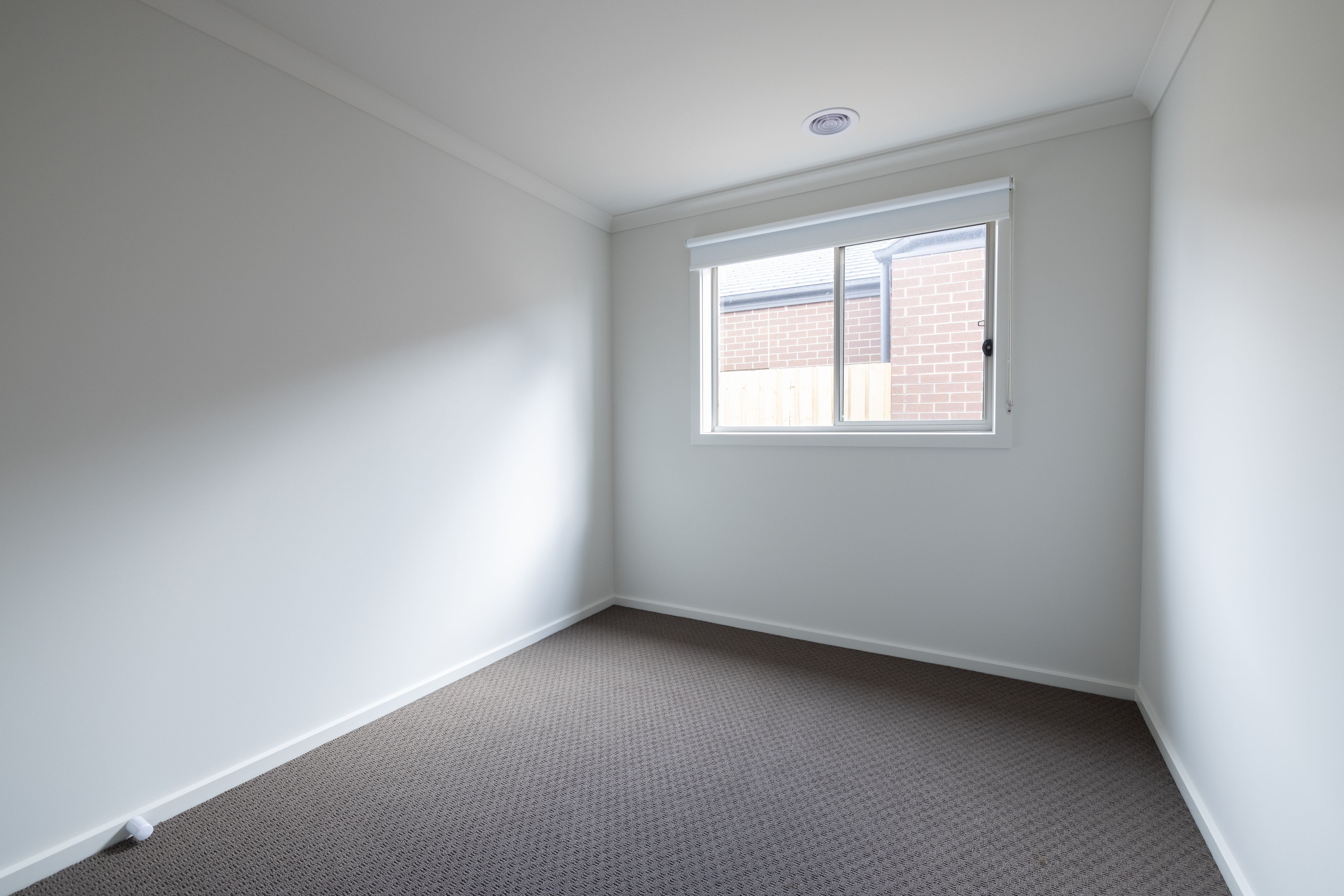 19 Yolanda Street — photo 6 of 10