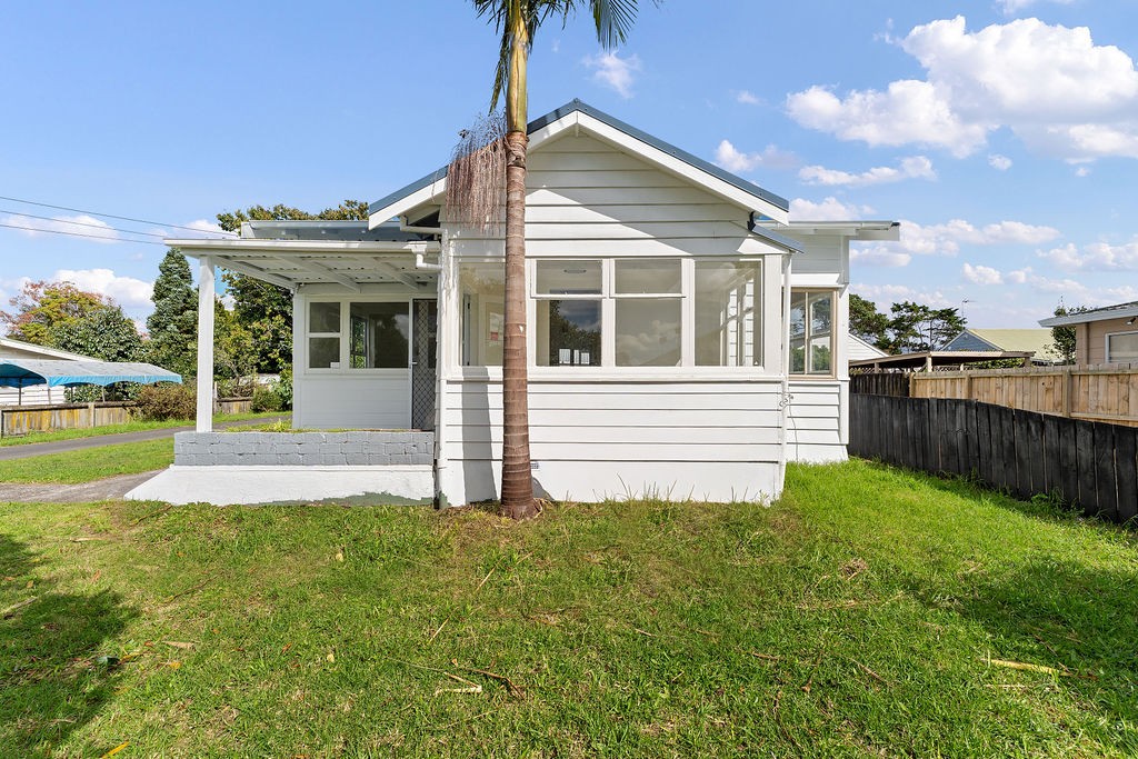 1/26 Waiari Road, Conifer Grove, Manukau City