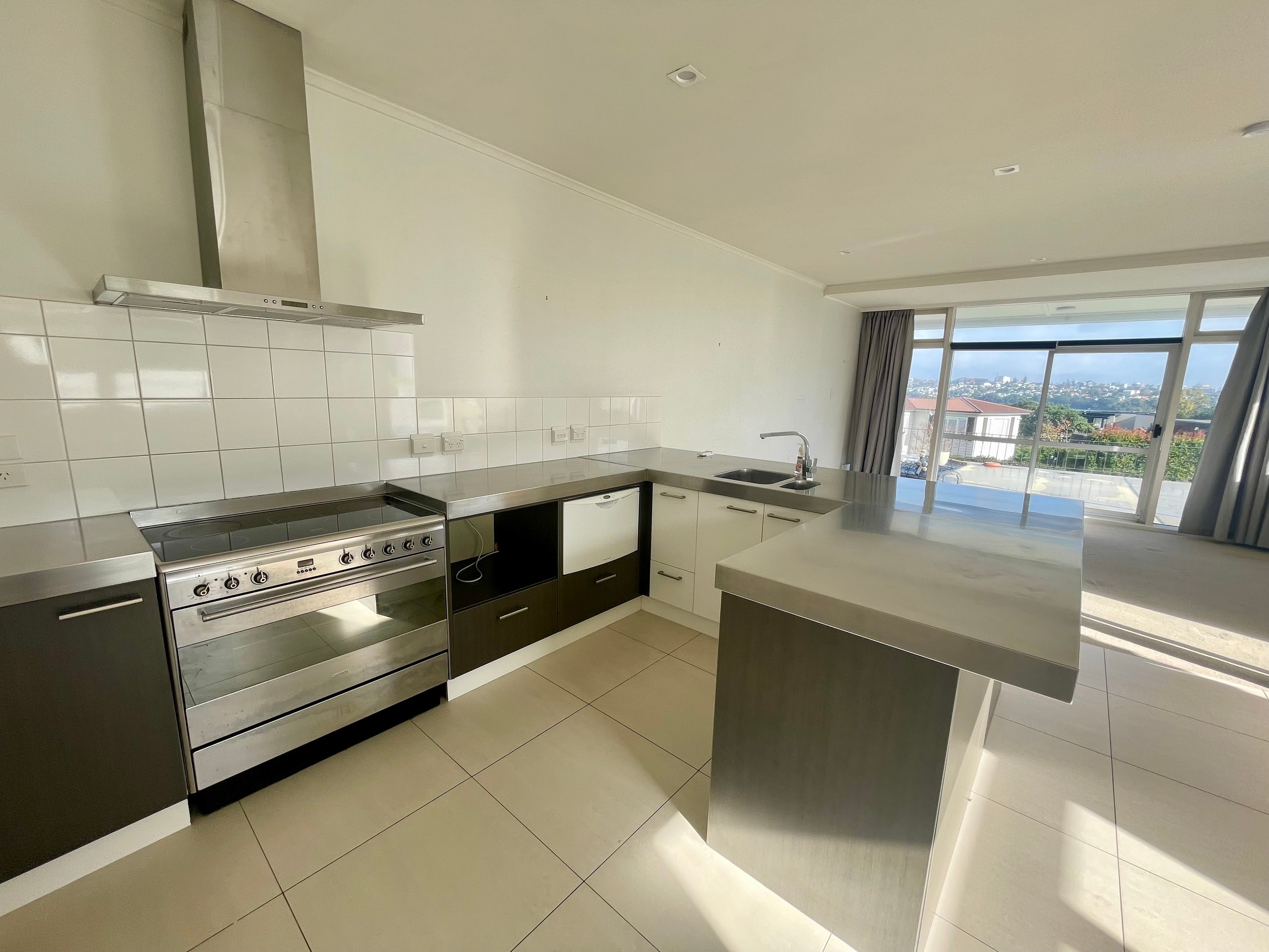B/146 Paritai Drive, Orakei, Auckland City