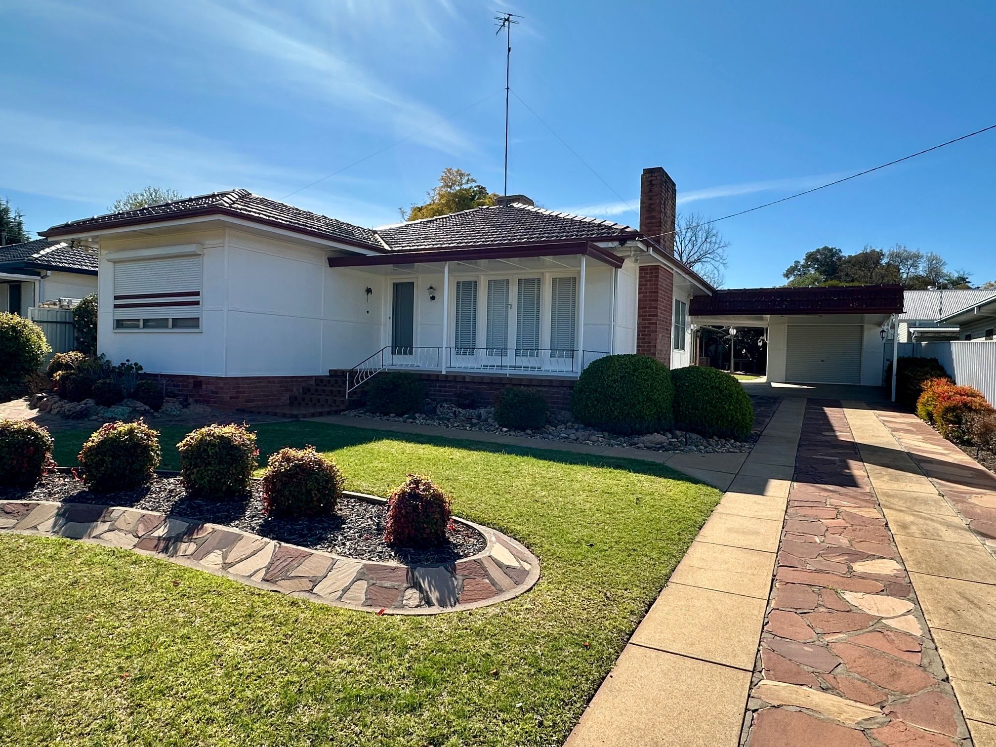 33 KELLY Avenue, Griffith, NSW 2680