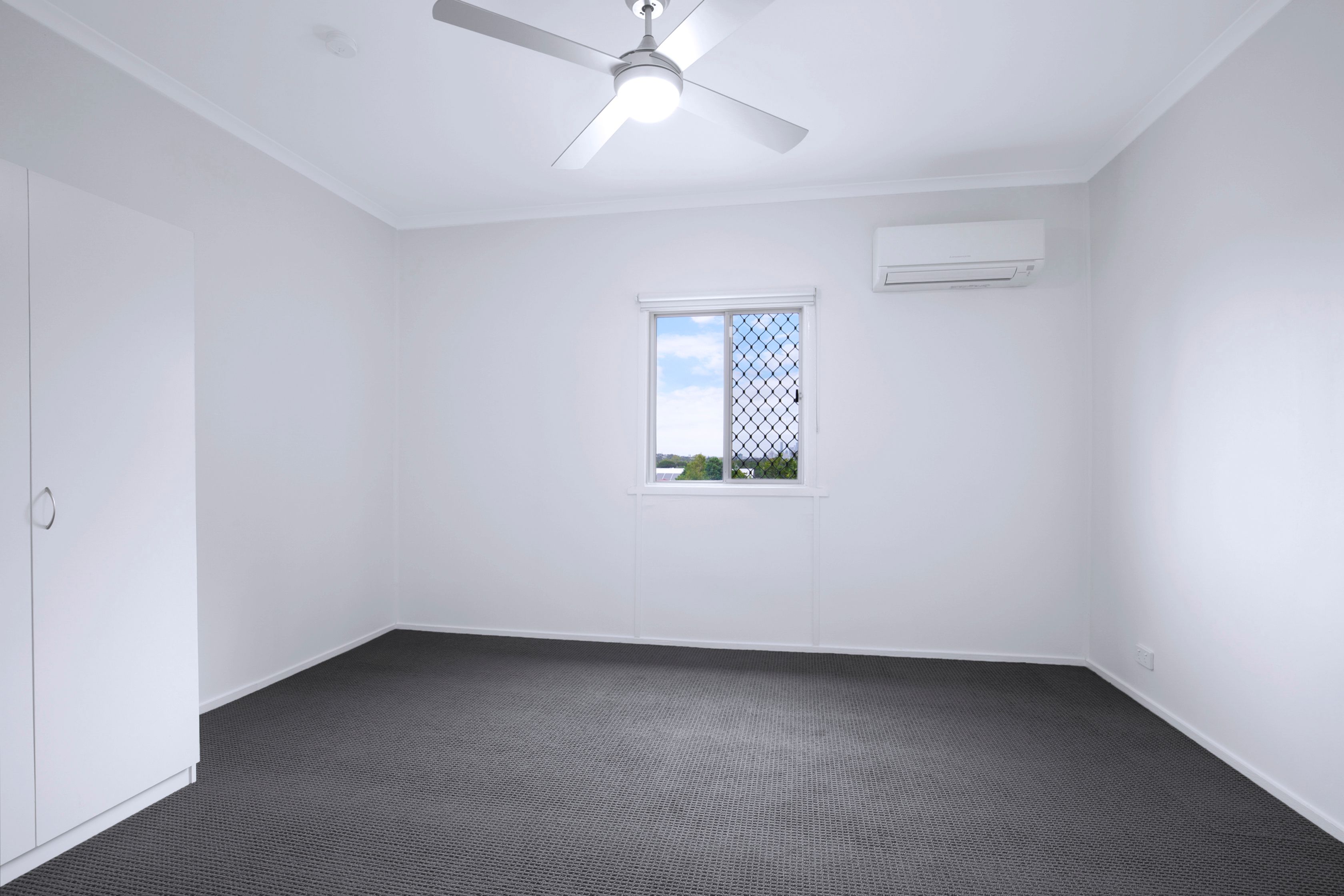 2/46 Zeehan Street — photo 4 of 7