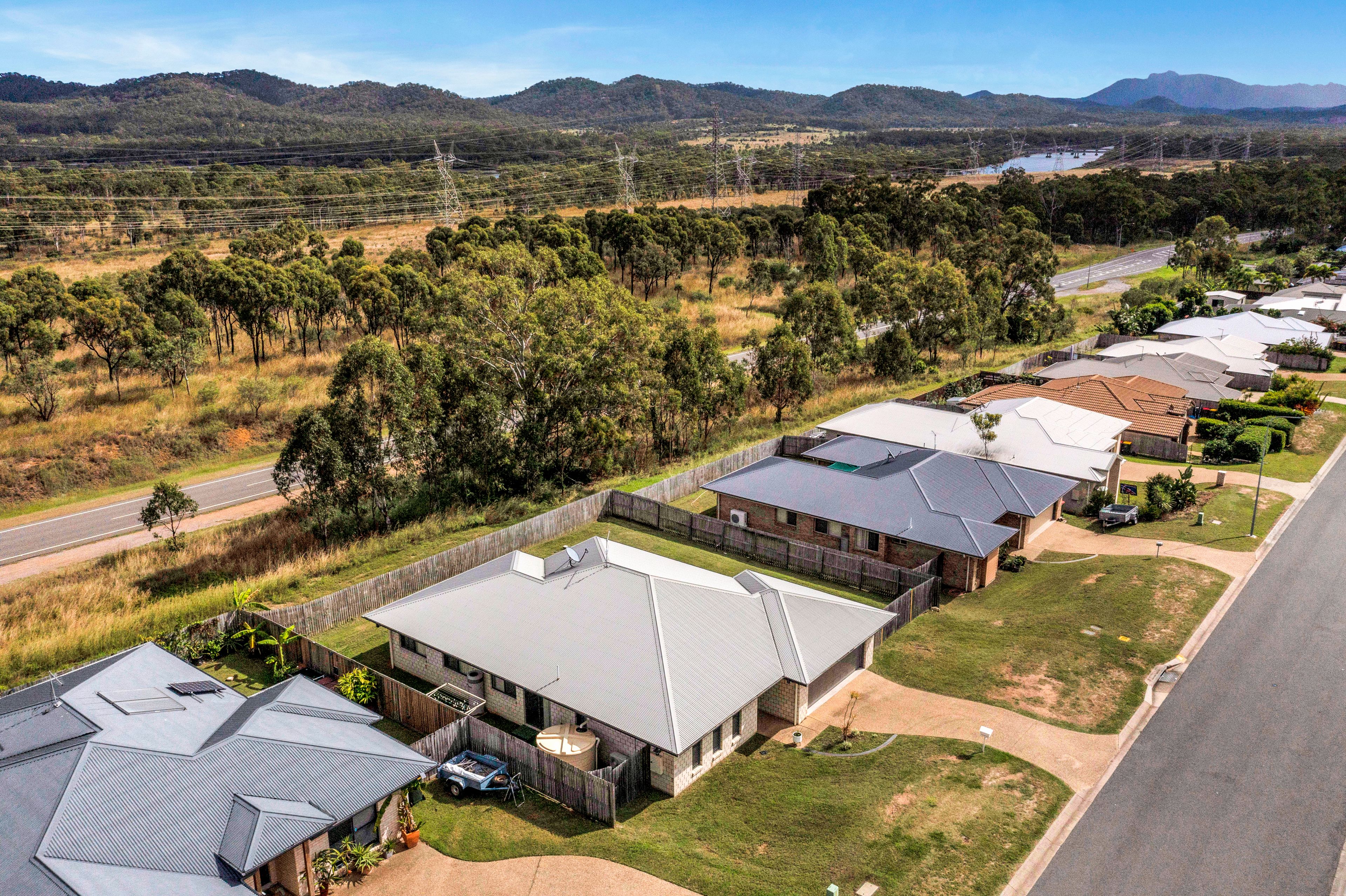 30 Dartmouth Close, Clinton, QLD 4680
