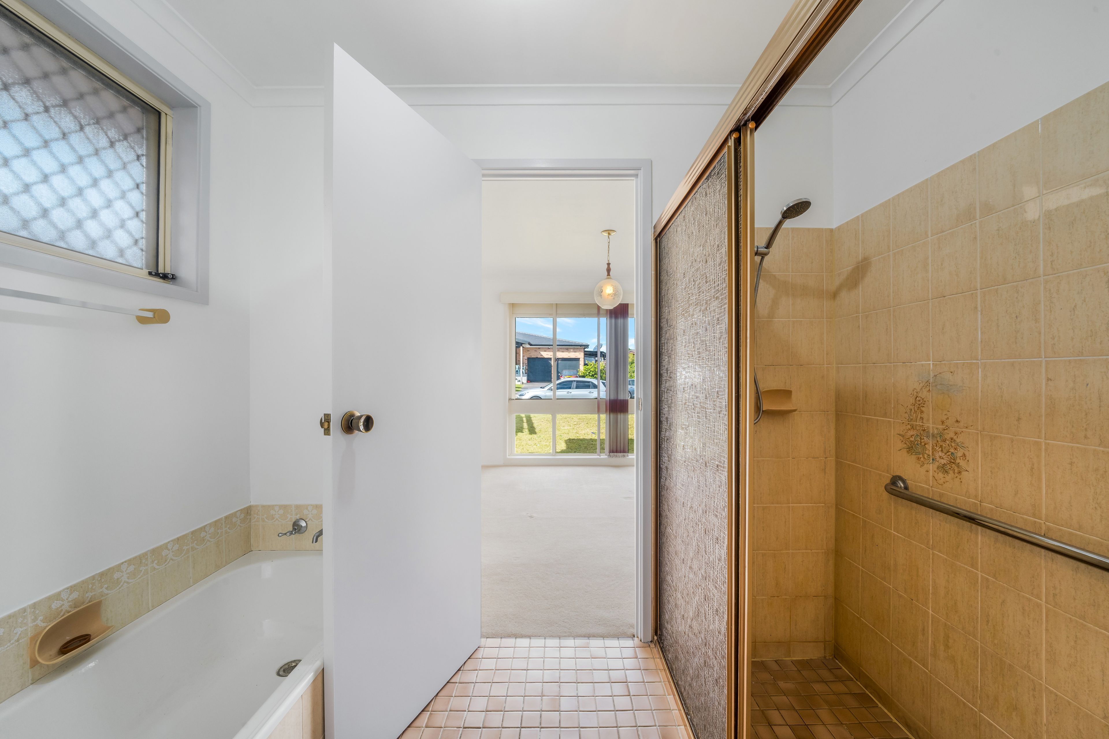 8 Flinders Crescent — photo 16 of 23
