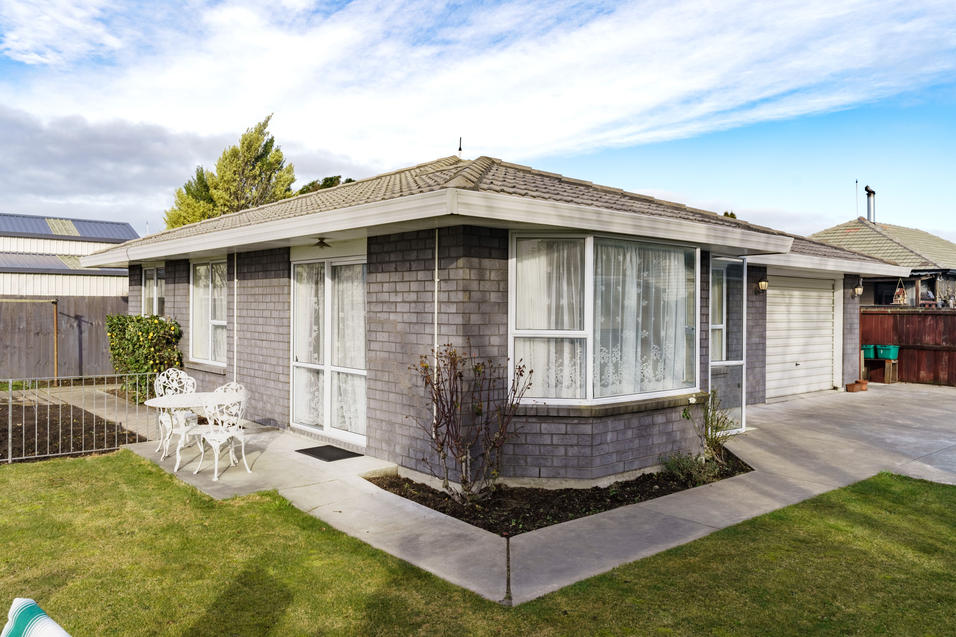 2/62 Moffett Street, Islington, Christchurch City 8042 Sold House