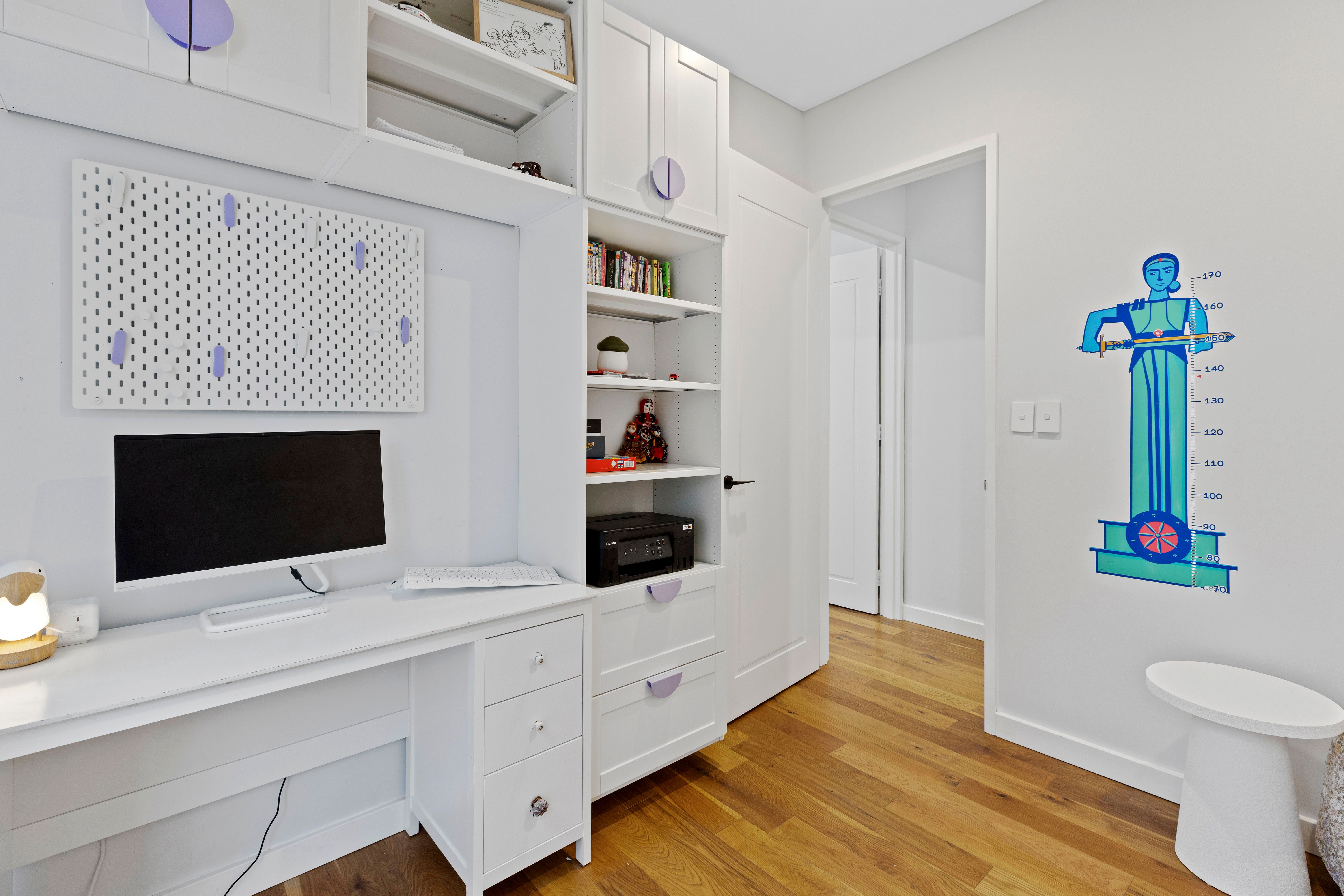 5 Addison Way — photo 22 of 24