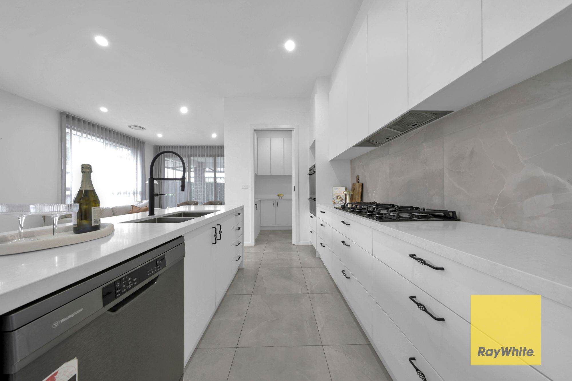 21 Limehouse Avenue — photo 5 of 15