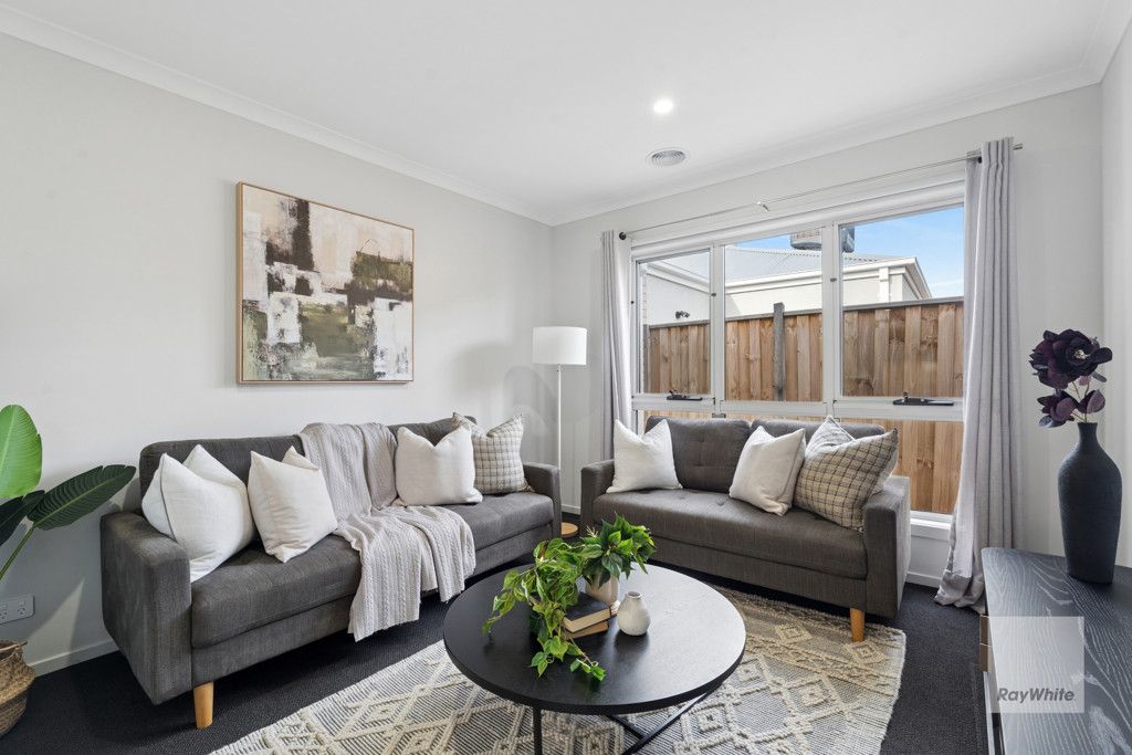 27 Palette Street, Mambourin, VIC 3024