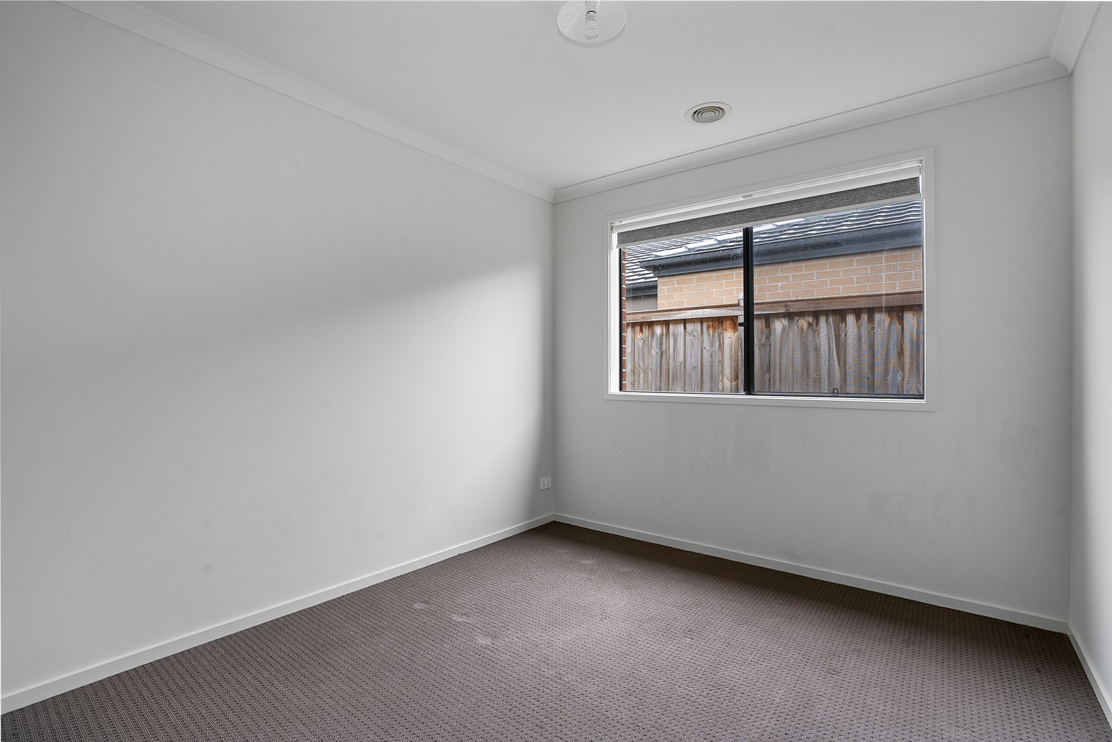9 Swift Drive — photo 9 of 10