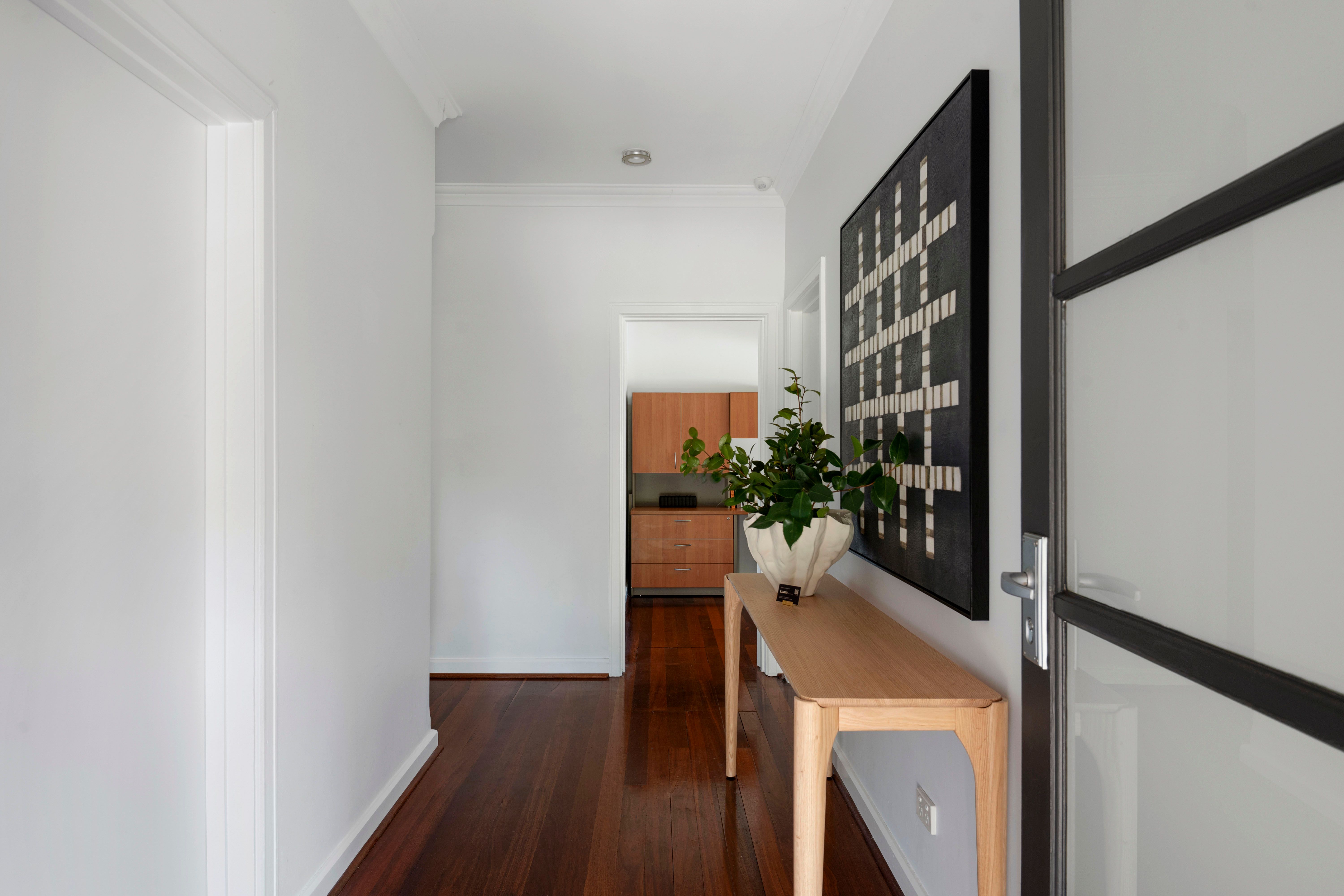 35 Shann Street — photo 3 of 28