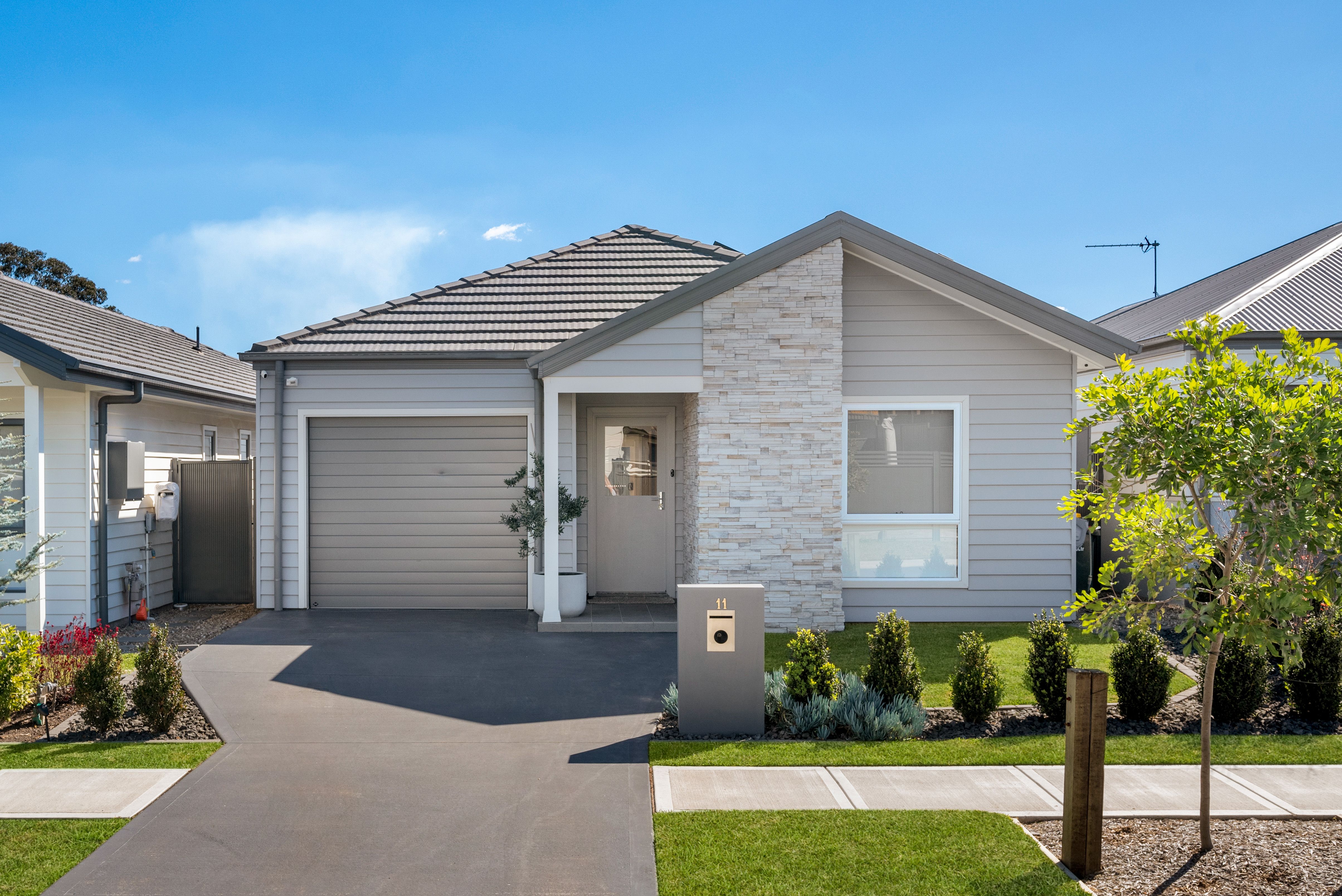 11 Pascoe Street, Spring Farm NSW 2570