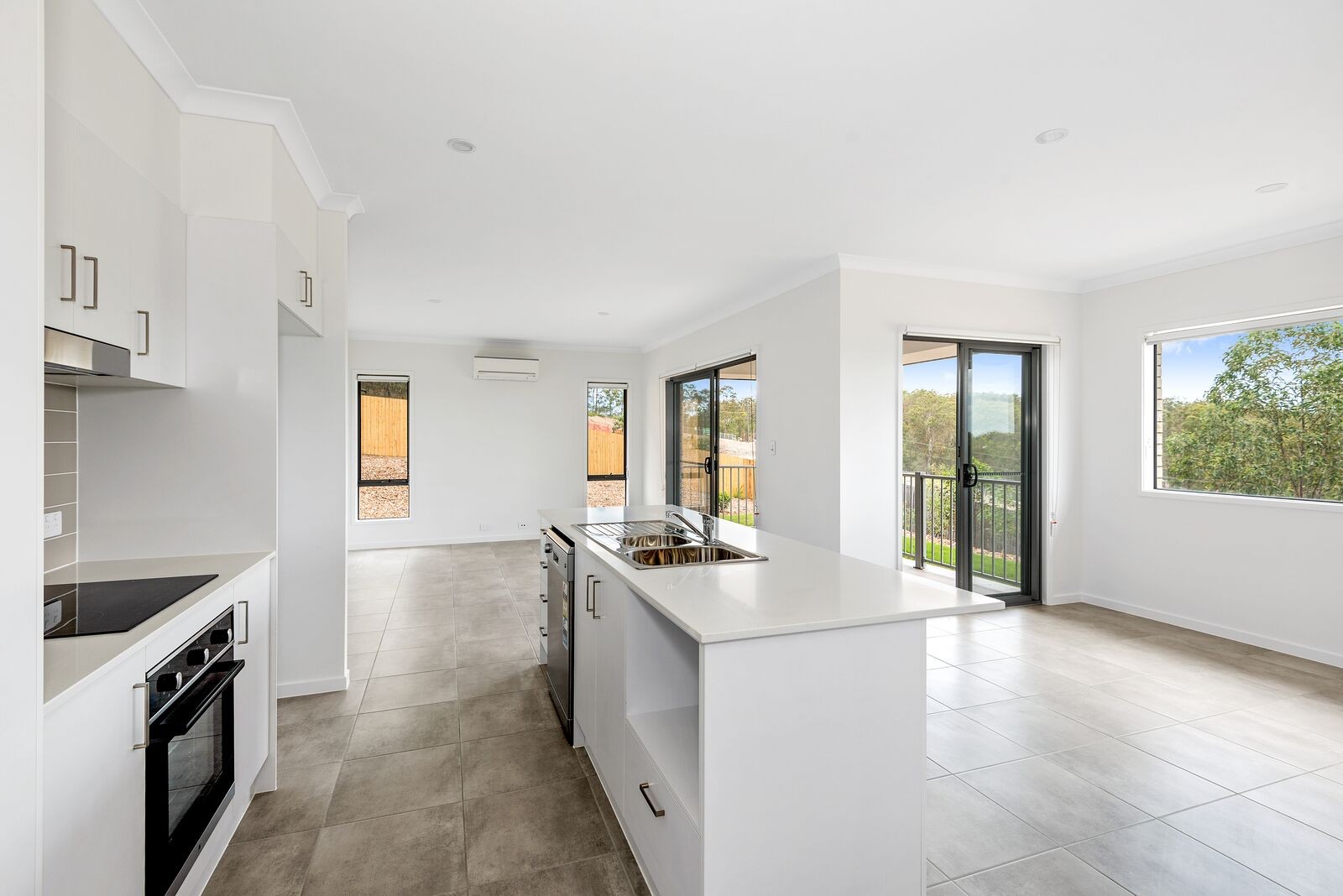 1/17 Savannah Court, Waterford, QLD 4133