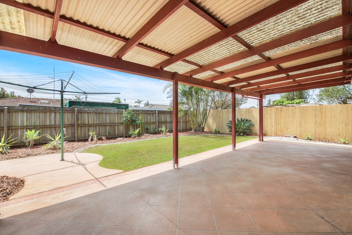 9 Ilaroo Street, Warana, QLD 4575