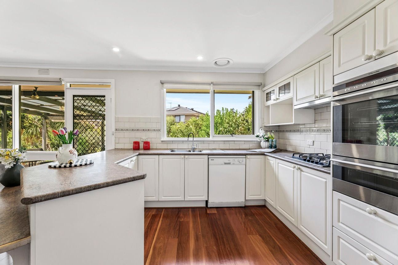 5 White Ash Court — photo 5 of 13