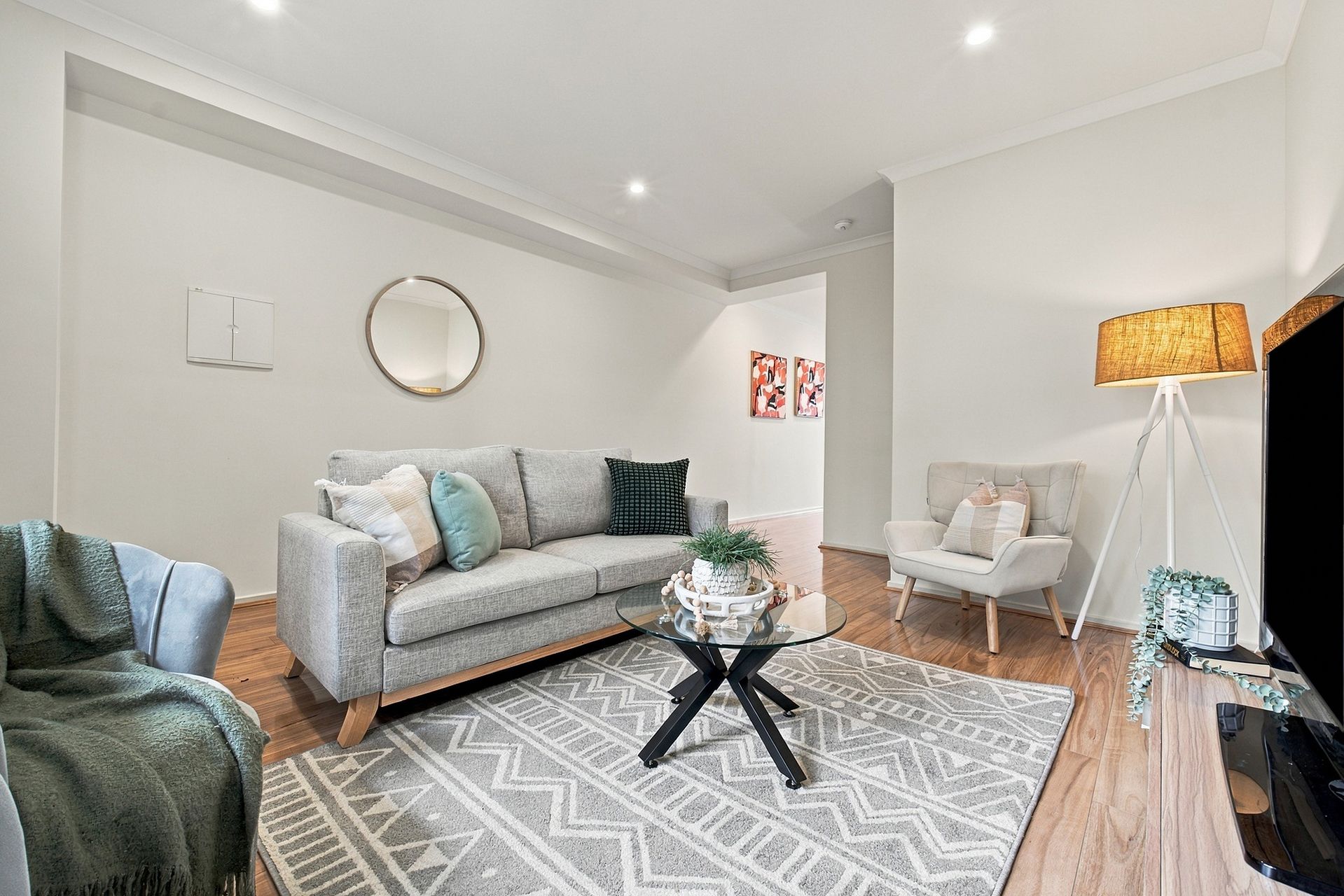 28 Demmie Mews — photo 3 of 17