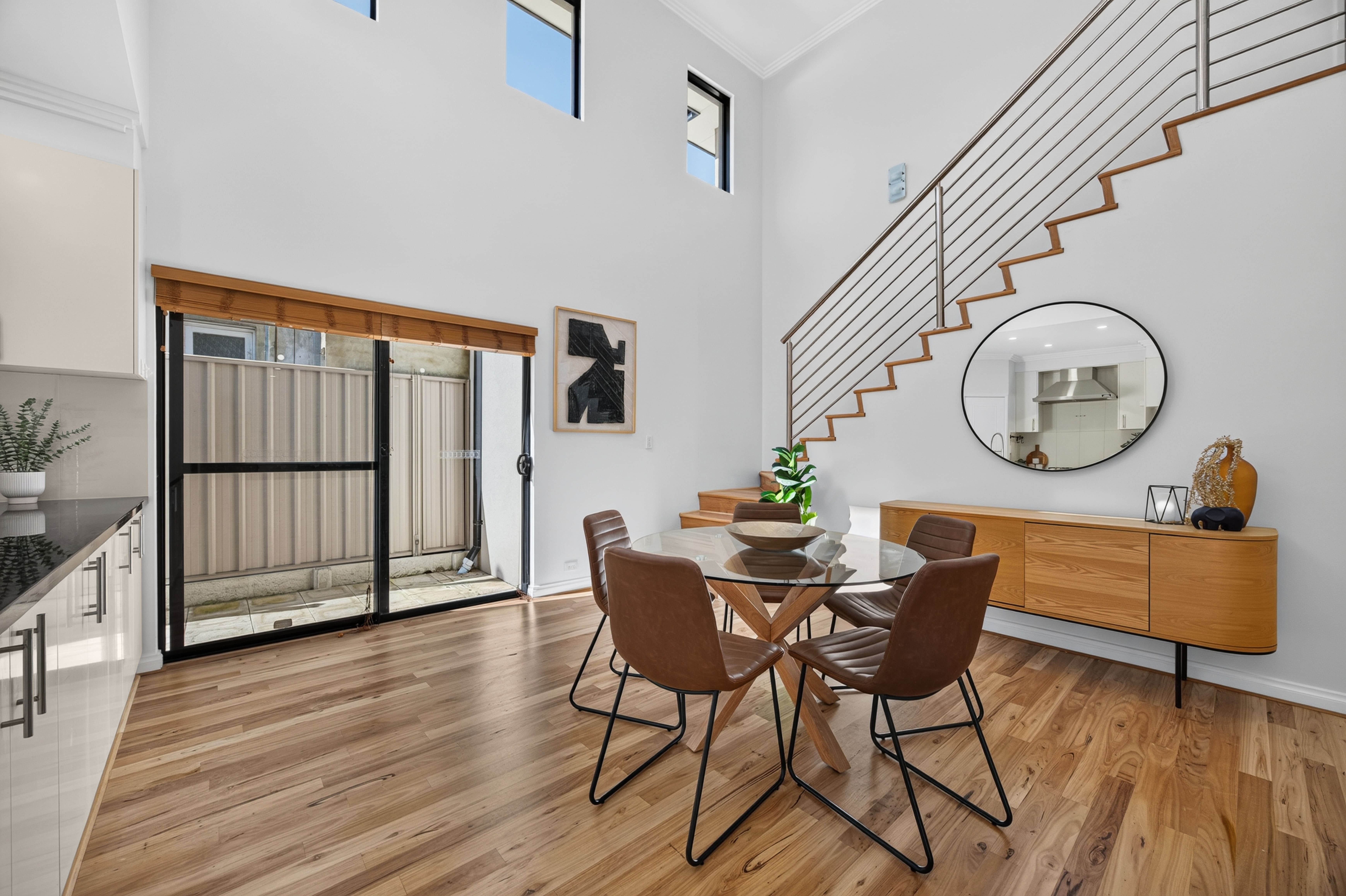 314 Bulwer Street — photo 15 of 30