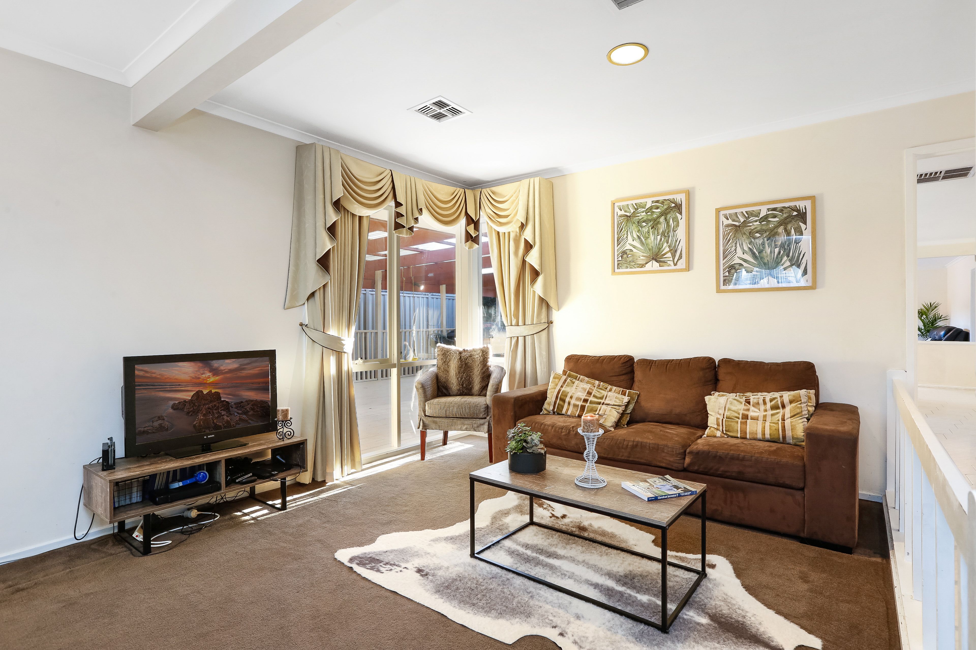 99 Malmsbury Drive, Meadow Heights, VIC 3048