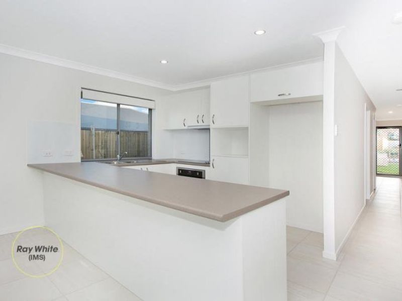7 Shelley Street, Redbank Plains, QLD 4301