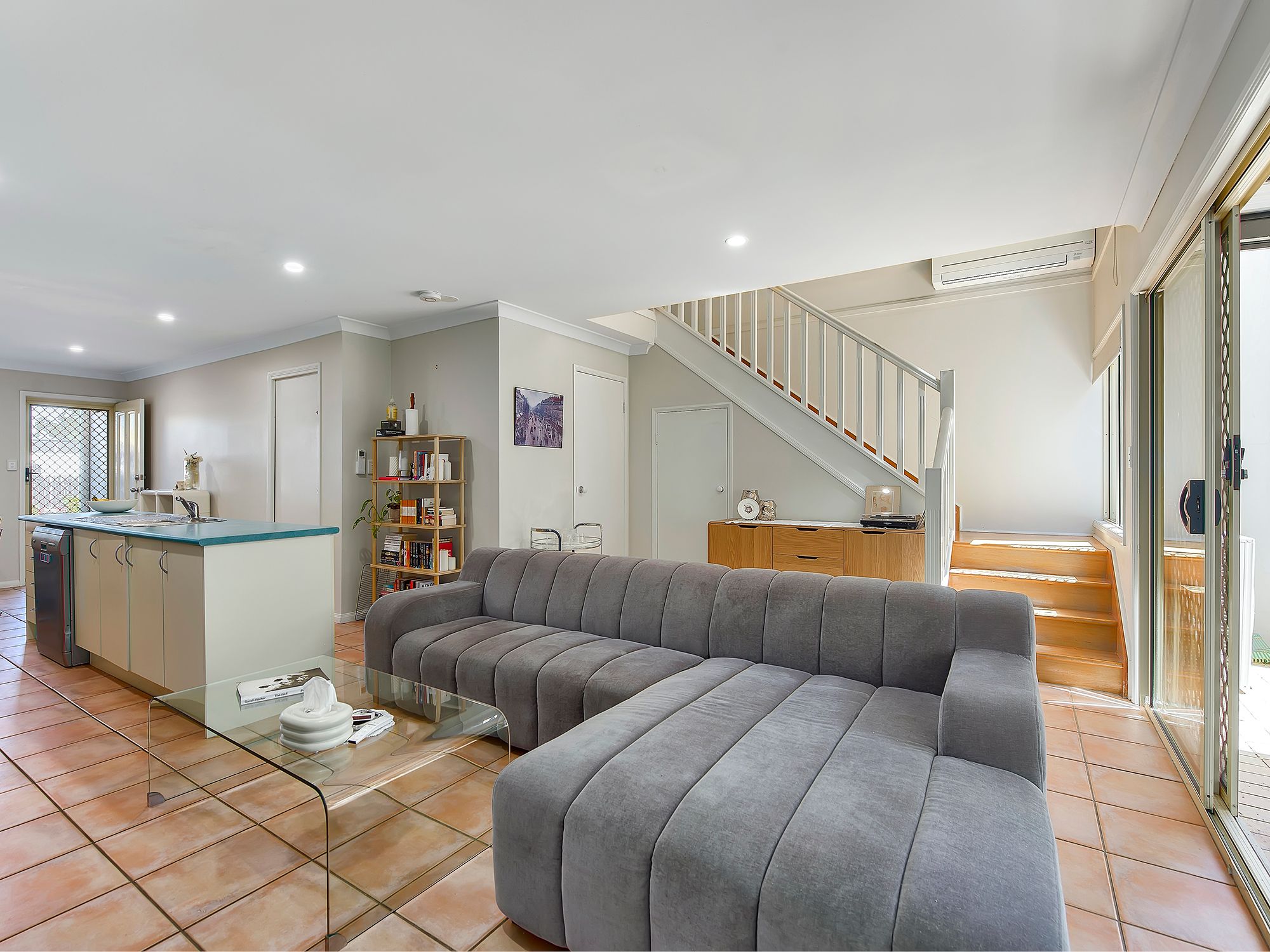 3/10 Crawford Avenue — photo 6 of 12