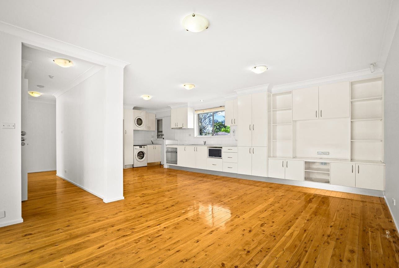 11 Hoyle Drive — photo 4 of 15