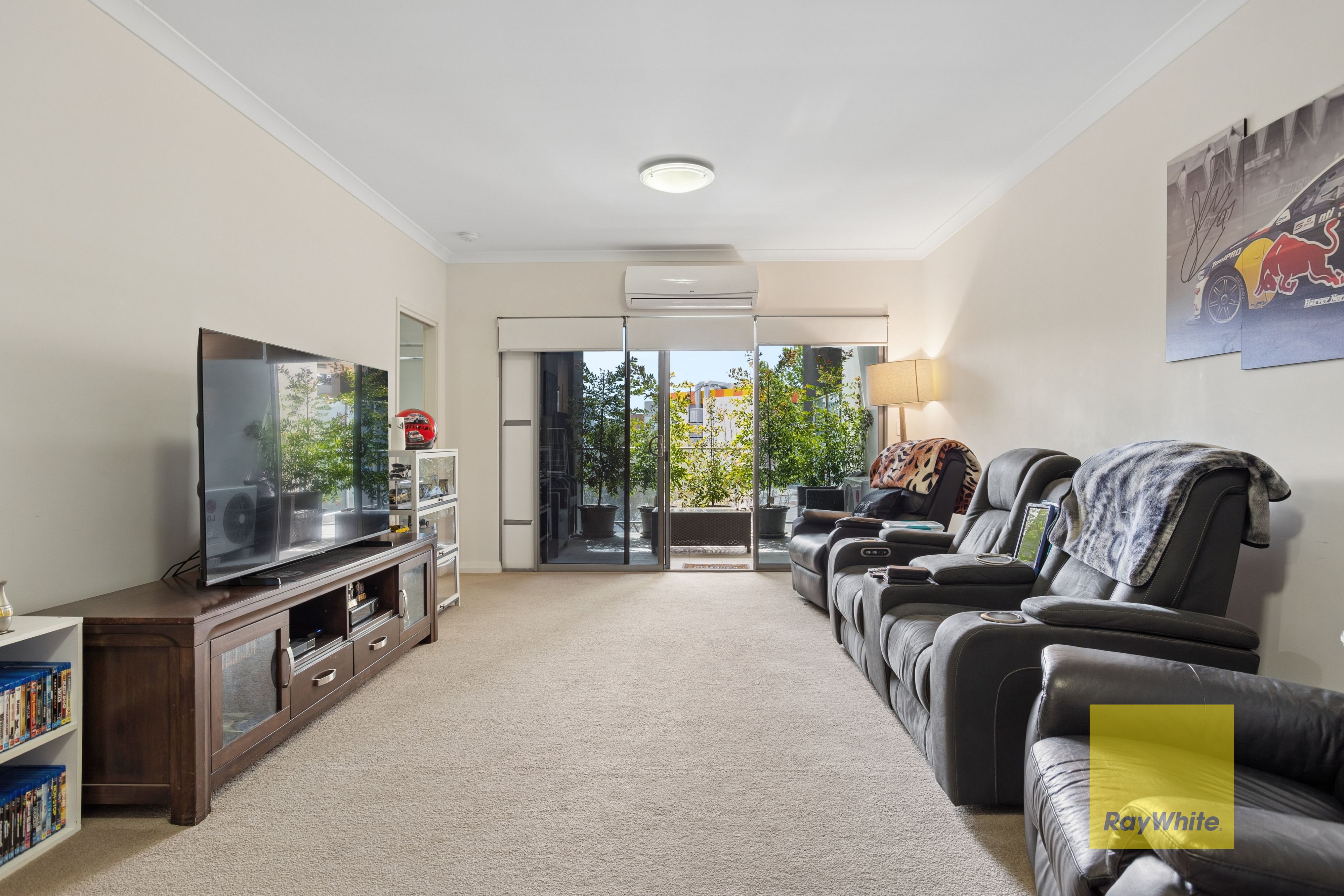 12/4 Wallsend Road — photo from Ray White Midland & Hills
