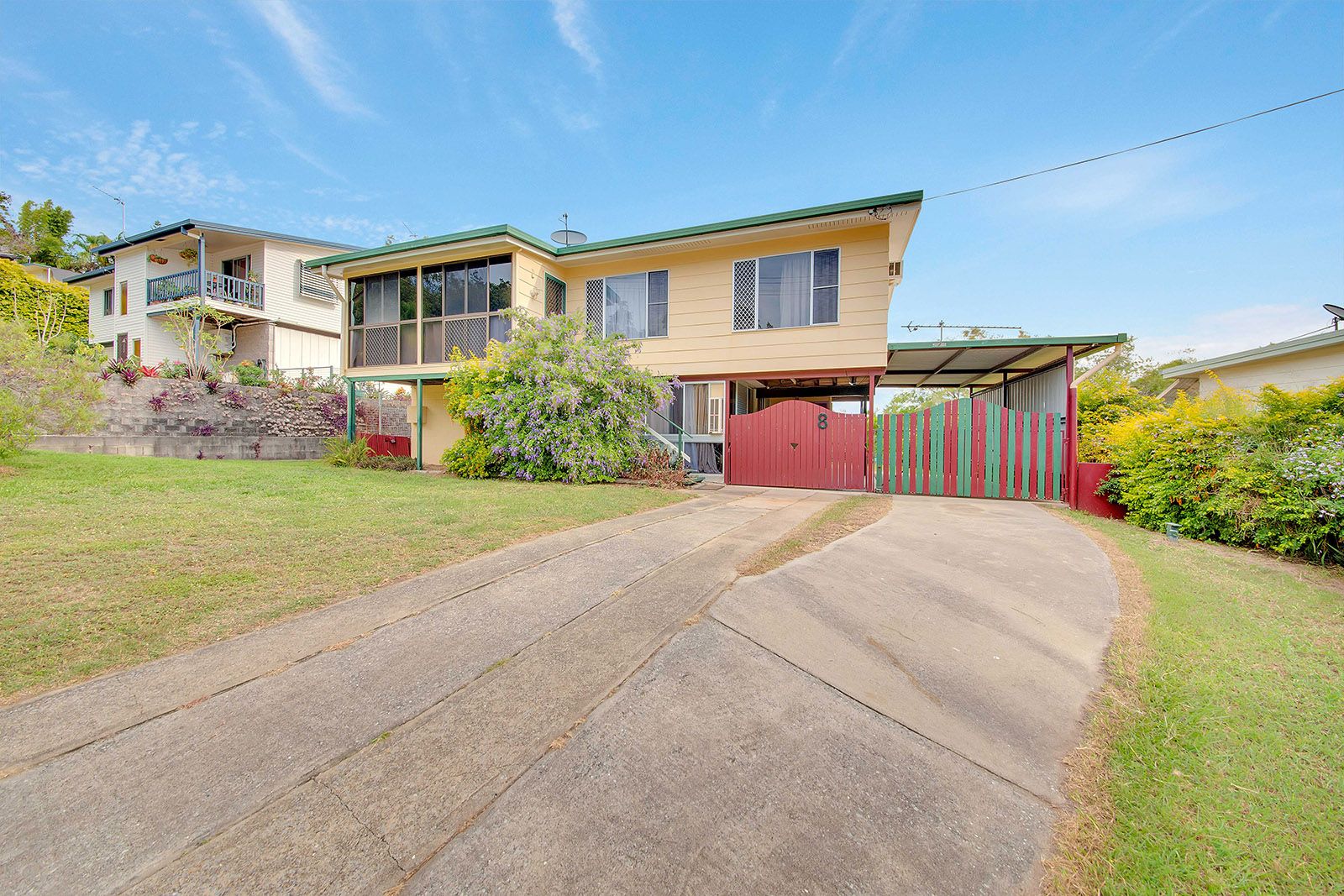 8 Box Street, Kin Kora, QLD 4680