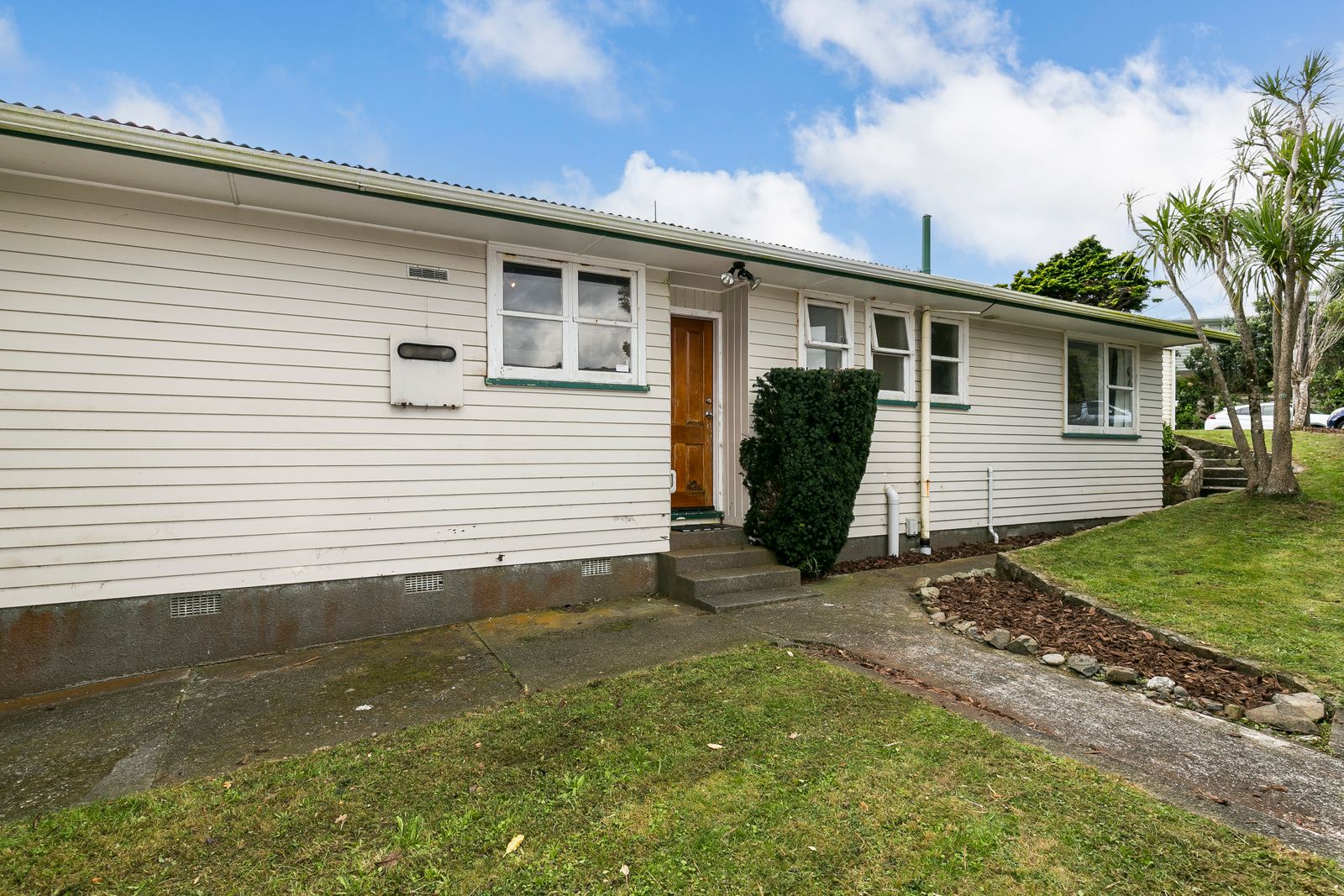 35 Turville Crescent, Newlands, Wellington City