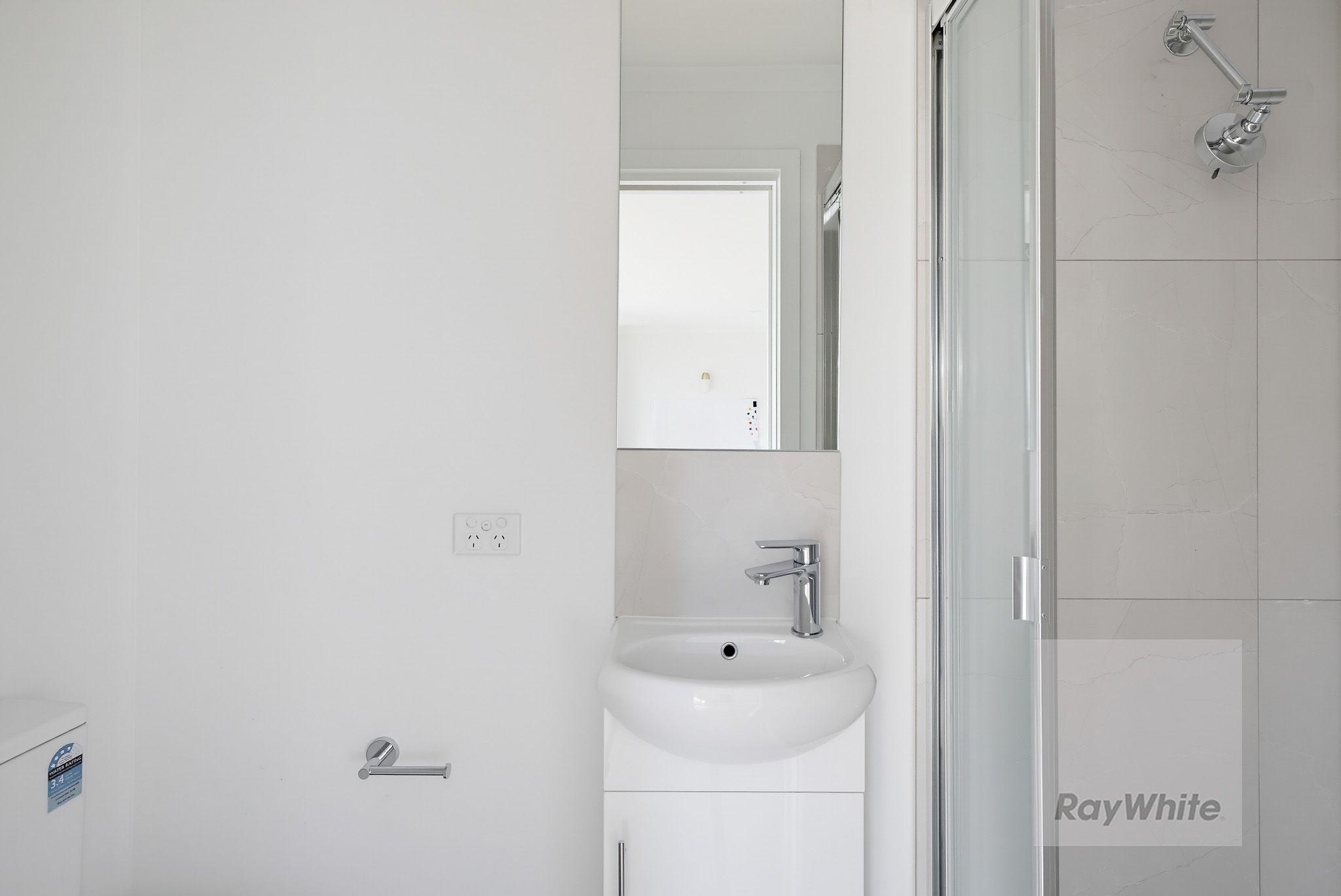 18 Scott Grove — photo 7 of 20