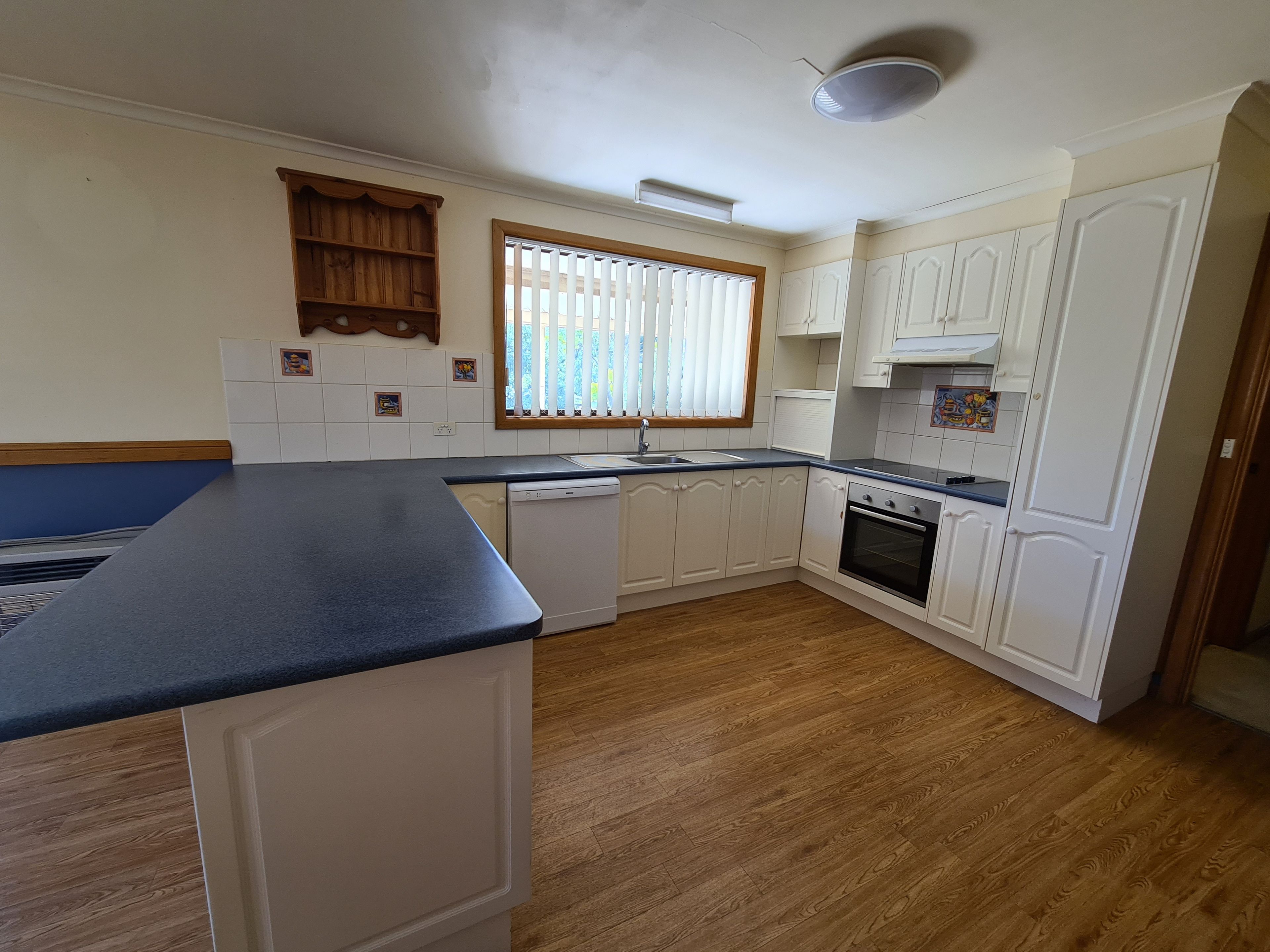 27 Moor Street, Parkes, NSW 2870