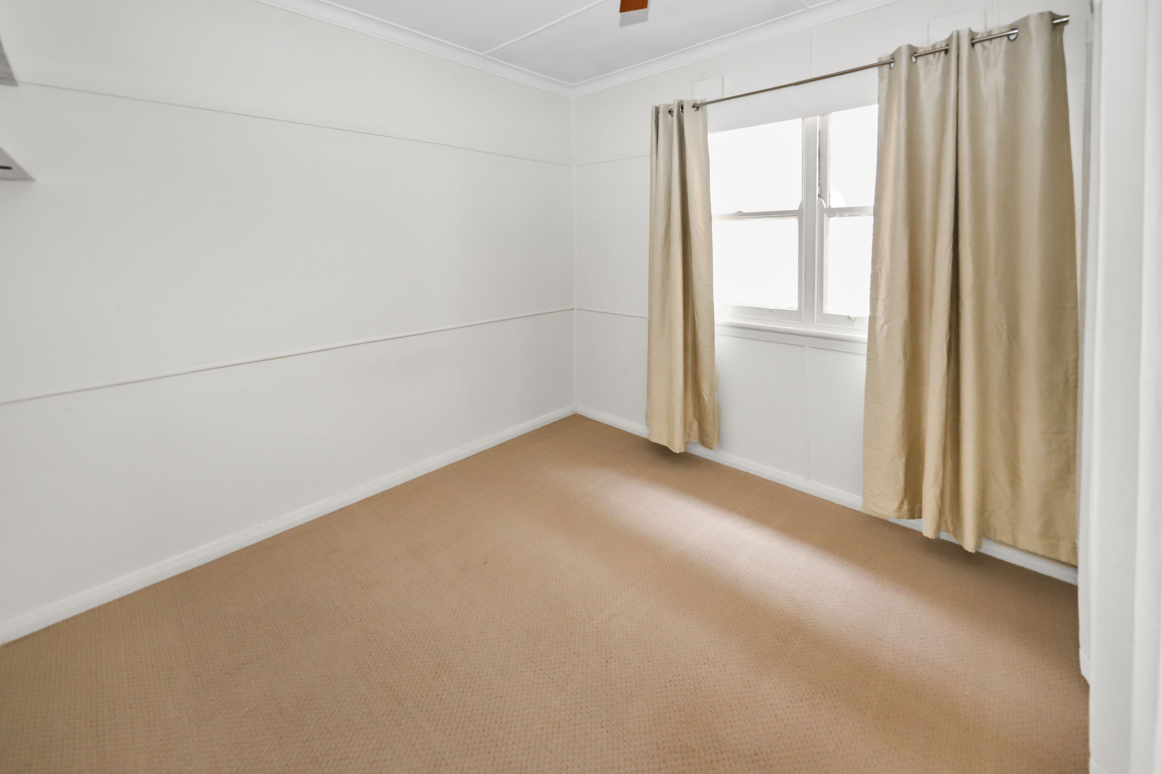 21 Coorabel Avenue — photo 7 of 11
