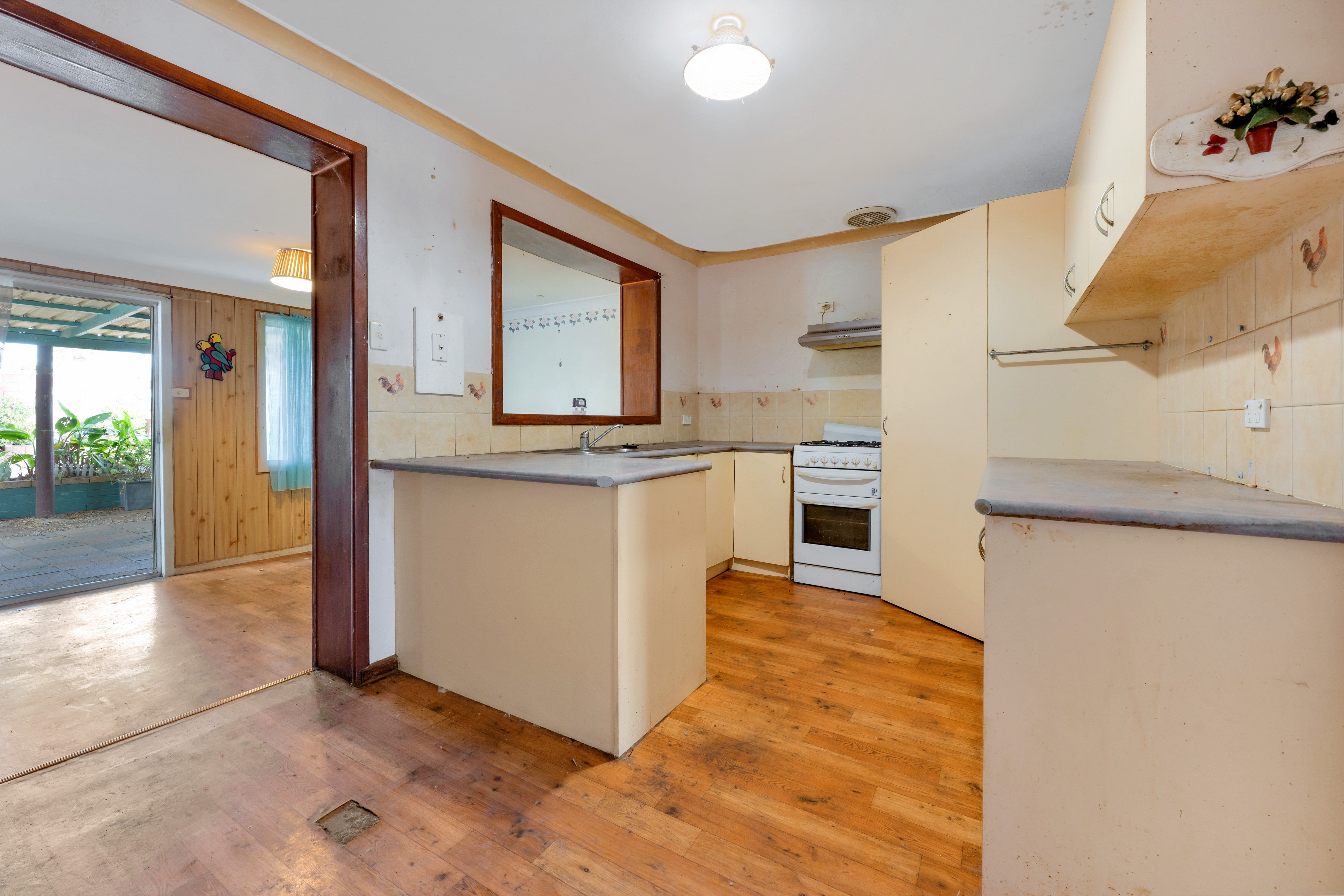 17 Bennett Street — photo 4 of 20
