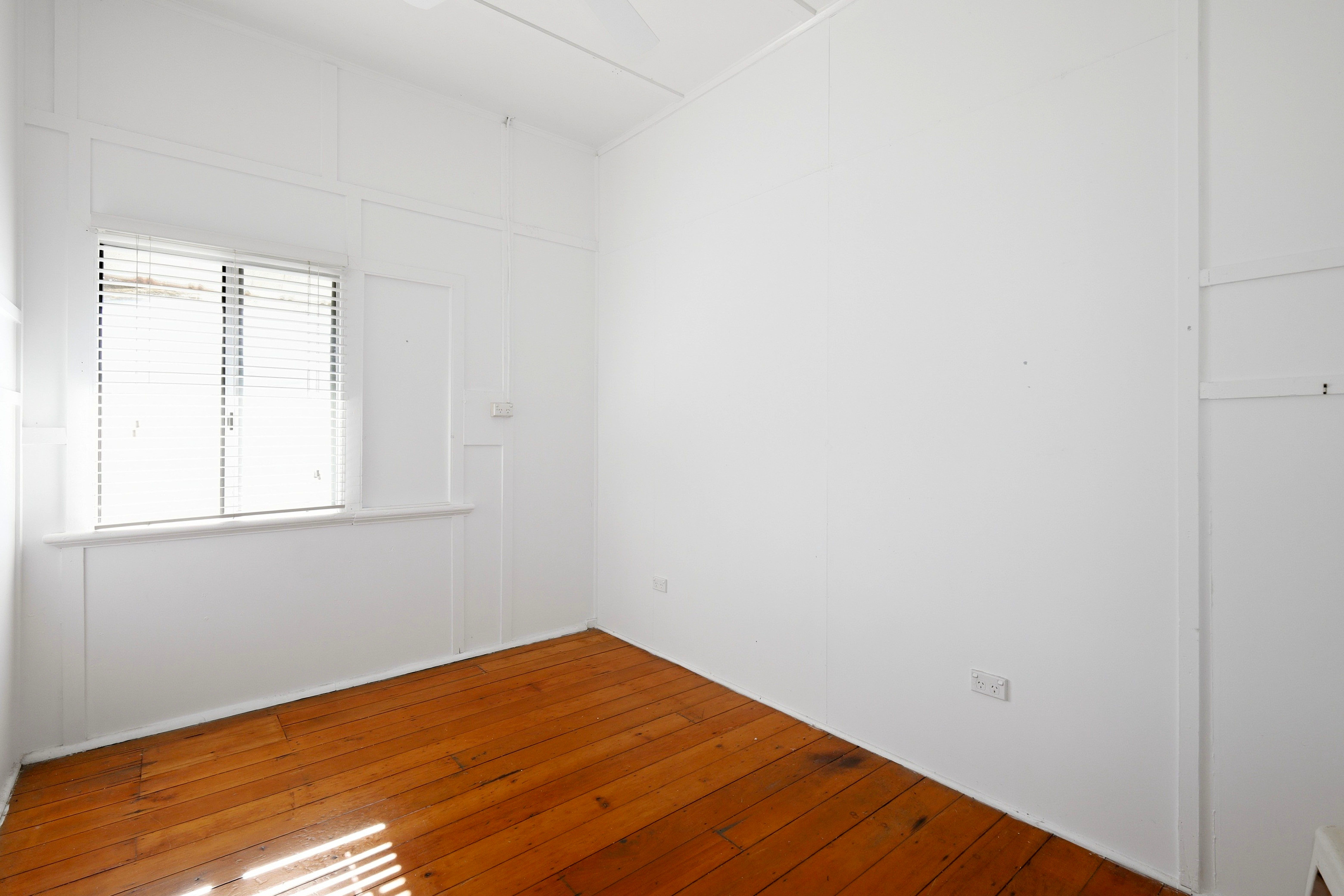 28 Central Street — photo 6 of 7