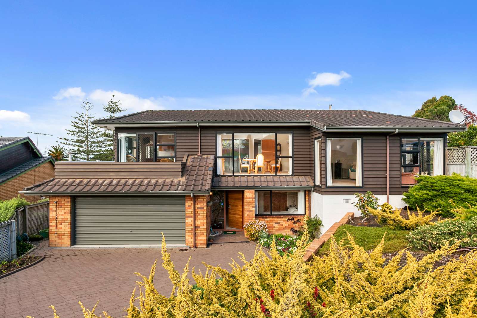 942B Beach Road, Waiake, North Shore City Real Estate Ray White New